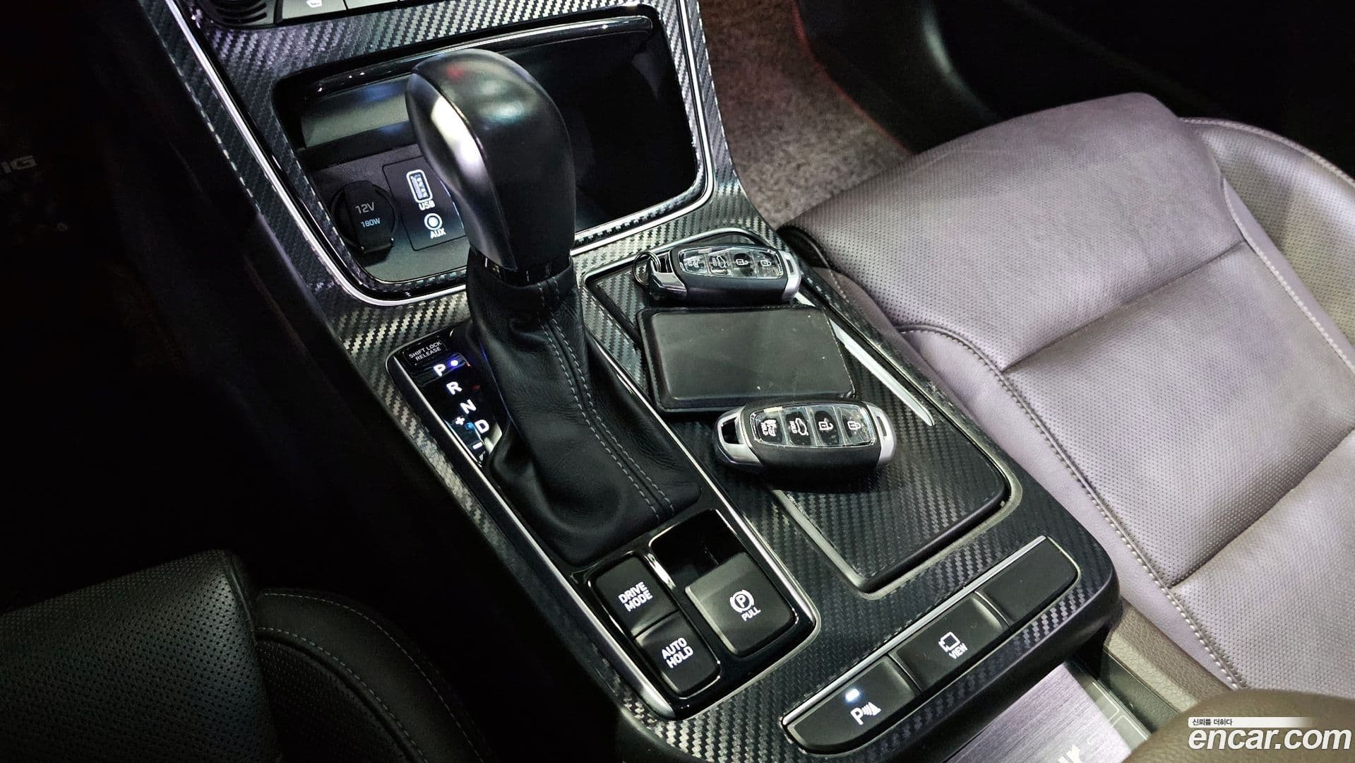 Main__Slider__Photo:Grandeur Hyundai 2018.4-8