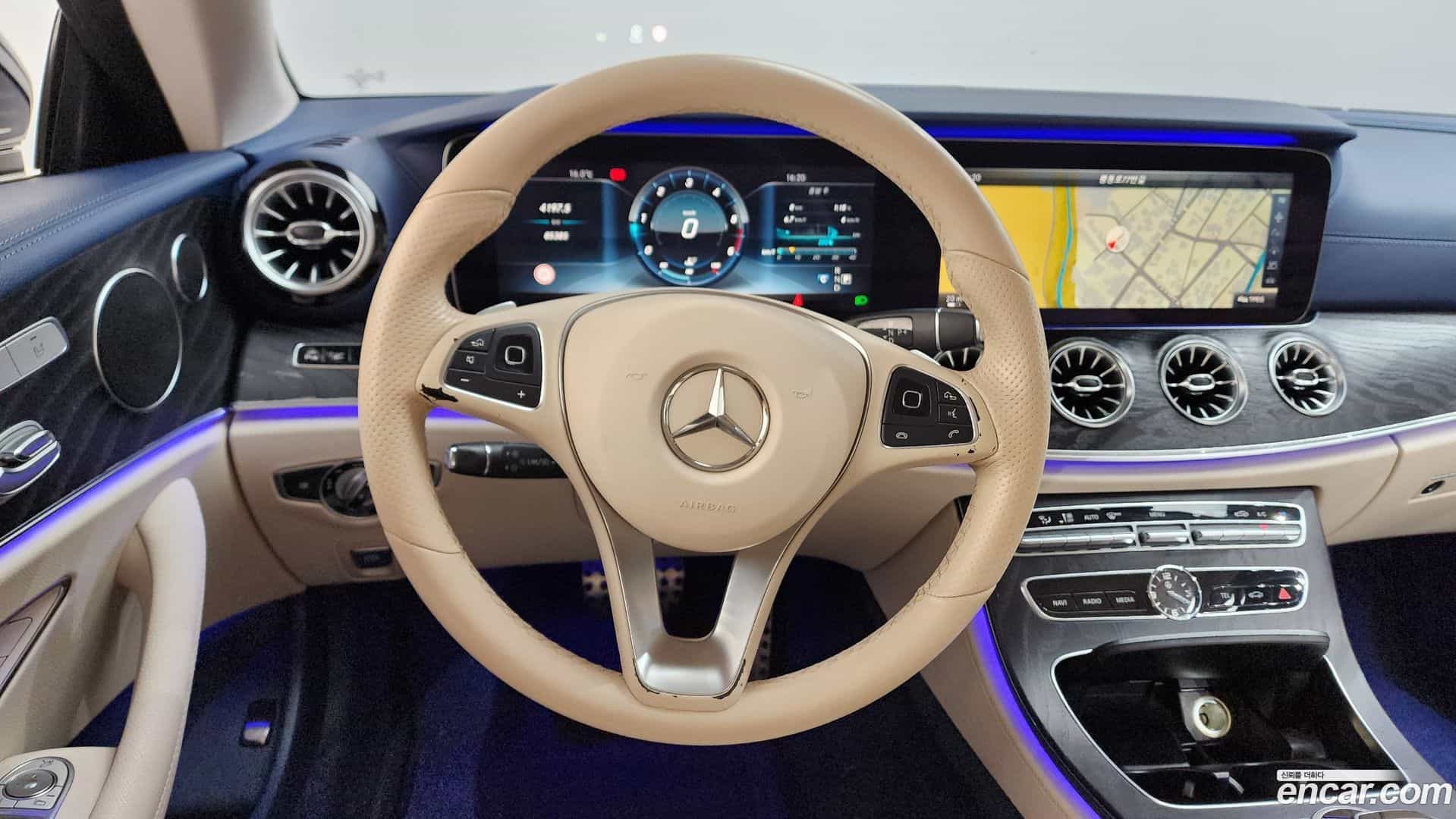 E-Class Mercedes-Benz 2017.11-OPTION-017