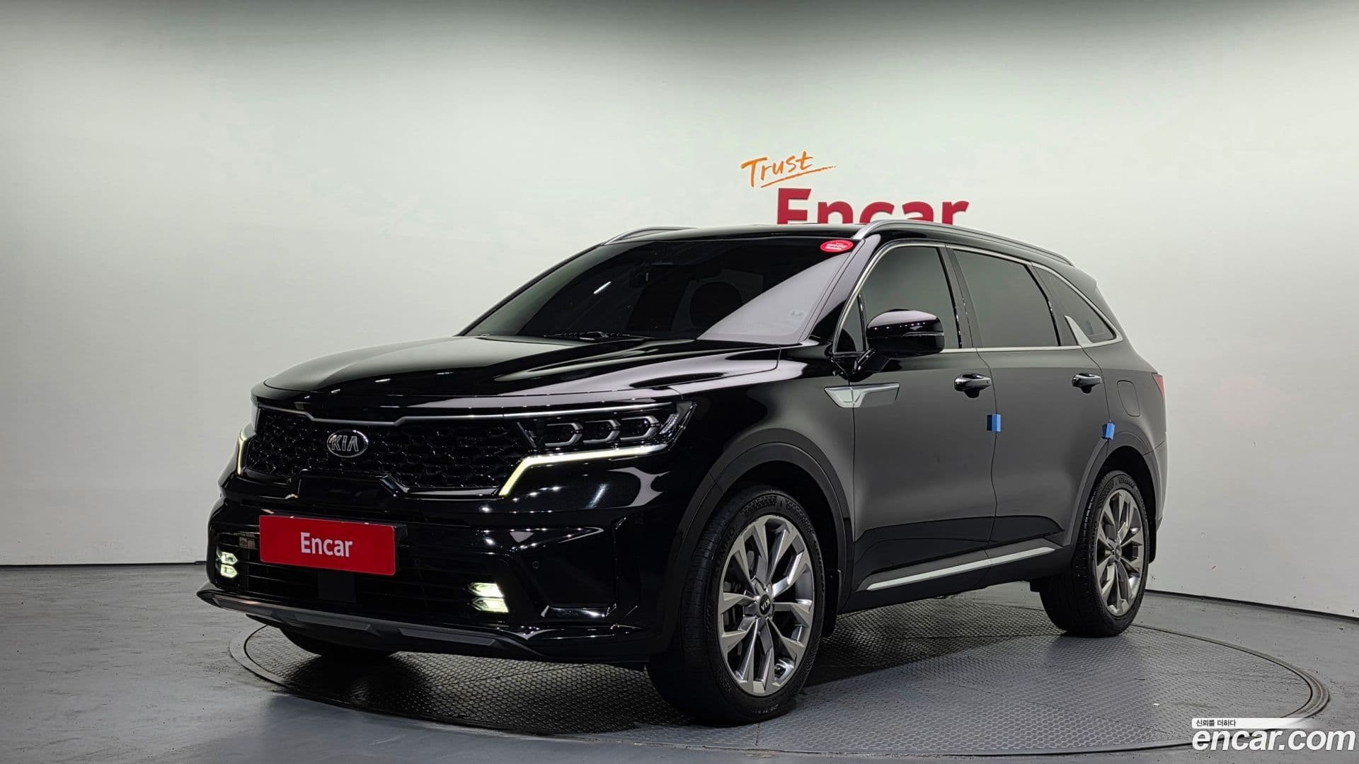 Main__Slider__Photo:Sorento Kia 2021.4-0