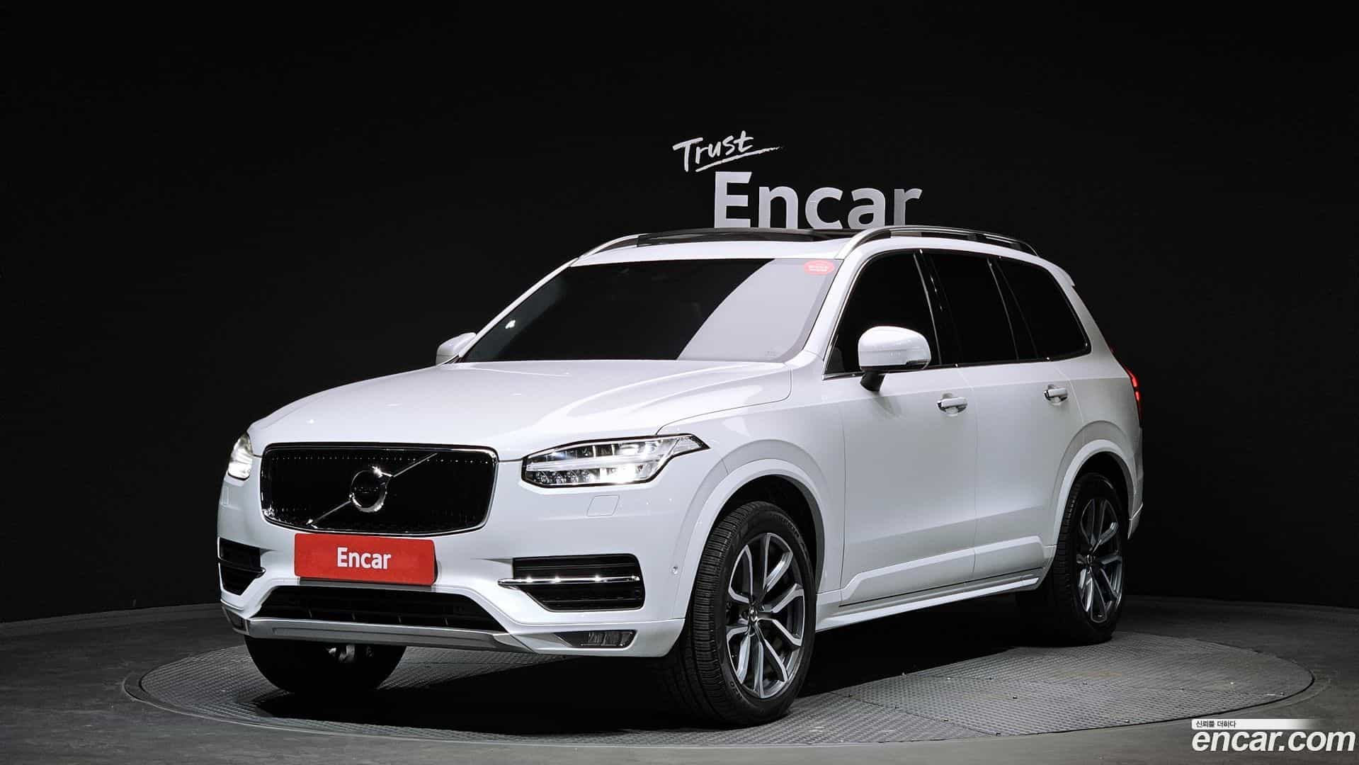 XC90 Volvo 2019.0-OUTER-001