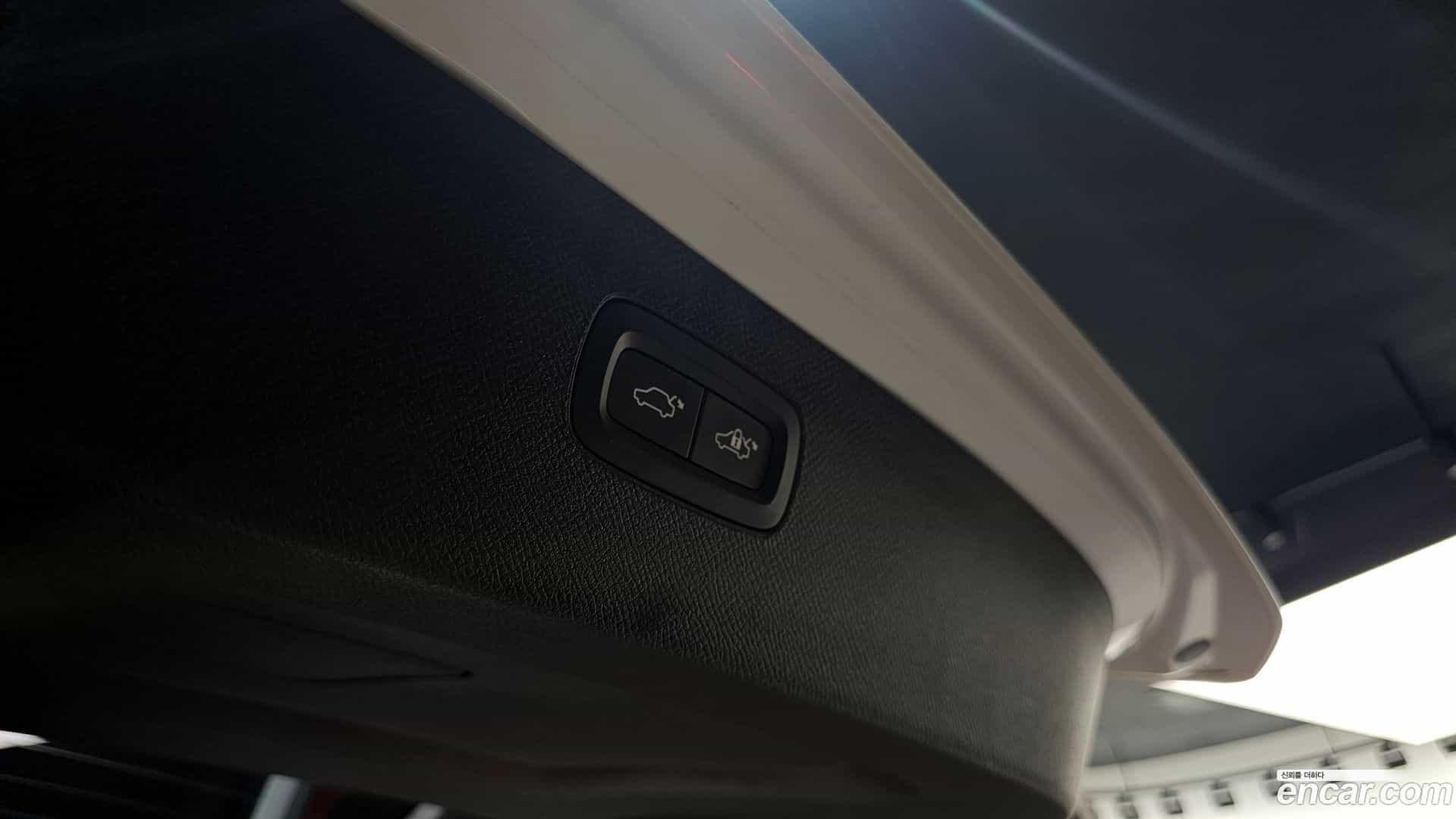 XC90 Volvo 2019.0-OPTION-021
