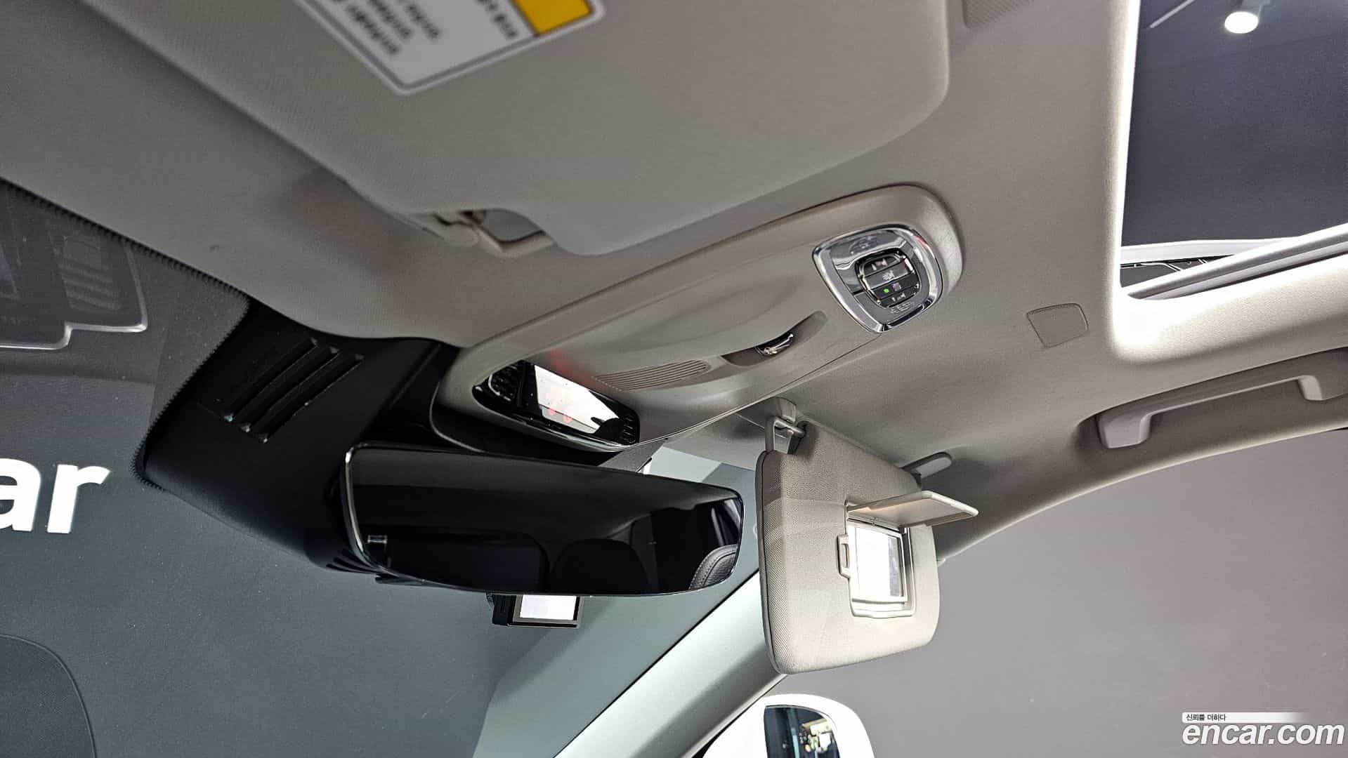 XC90 Volvo 2019.0-OPTION-040