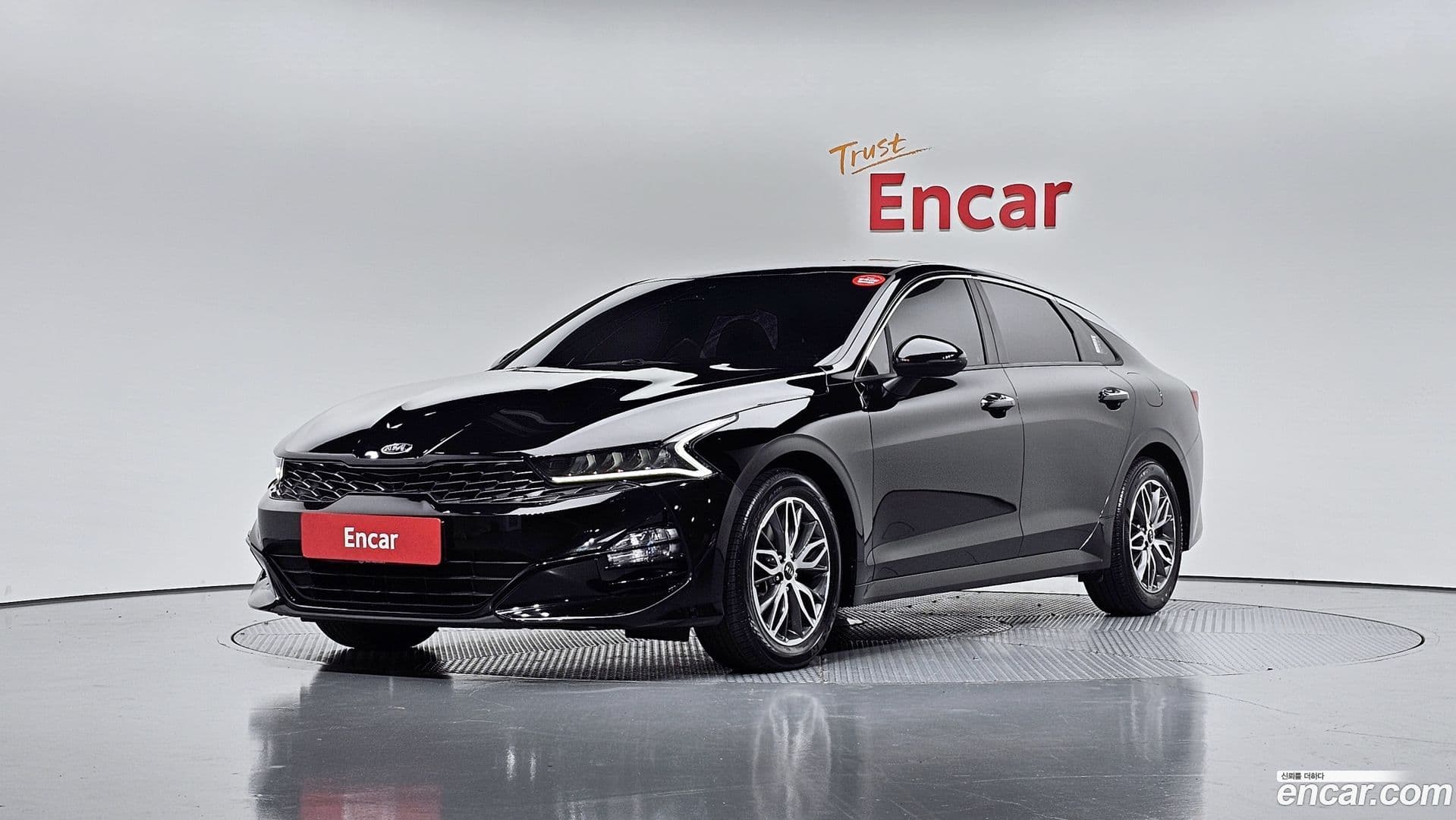 Main__Slider__Photo:K5 Kia 2021.2-0