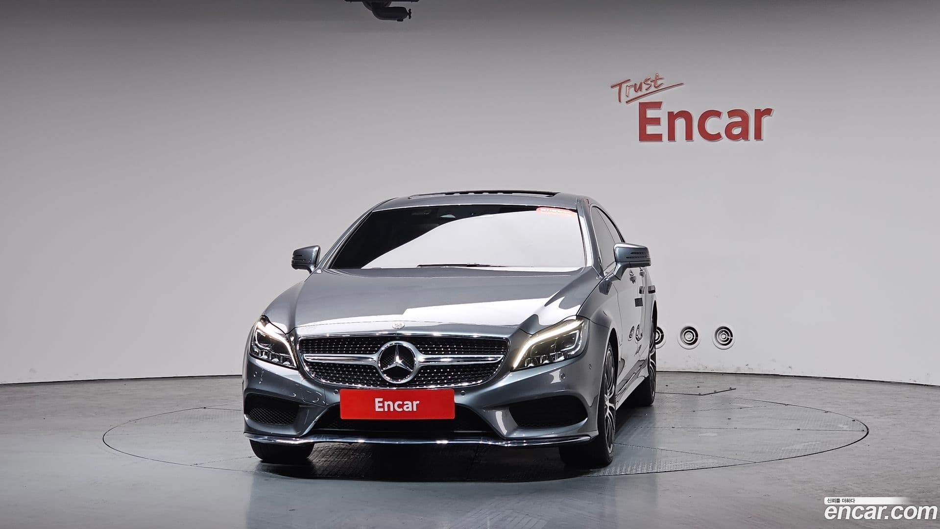 Main__Slider__Photo:CLS-Class Mercedes-Benz 2017.8-2