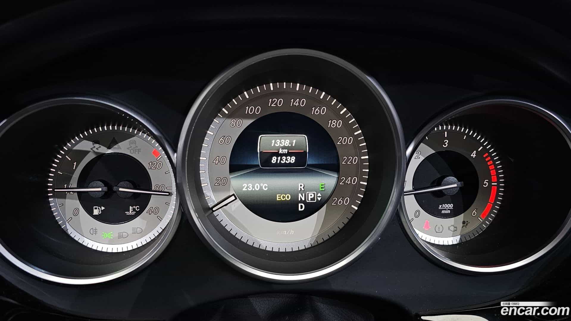 CLS-Class Mercedes-Benz 2017.8-INNER-008