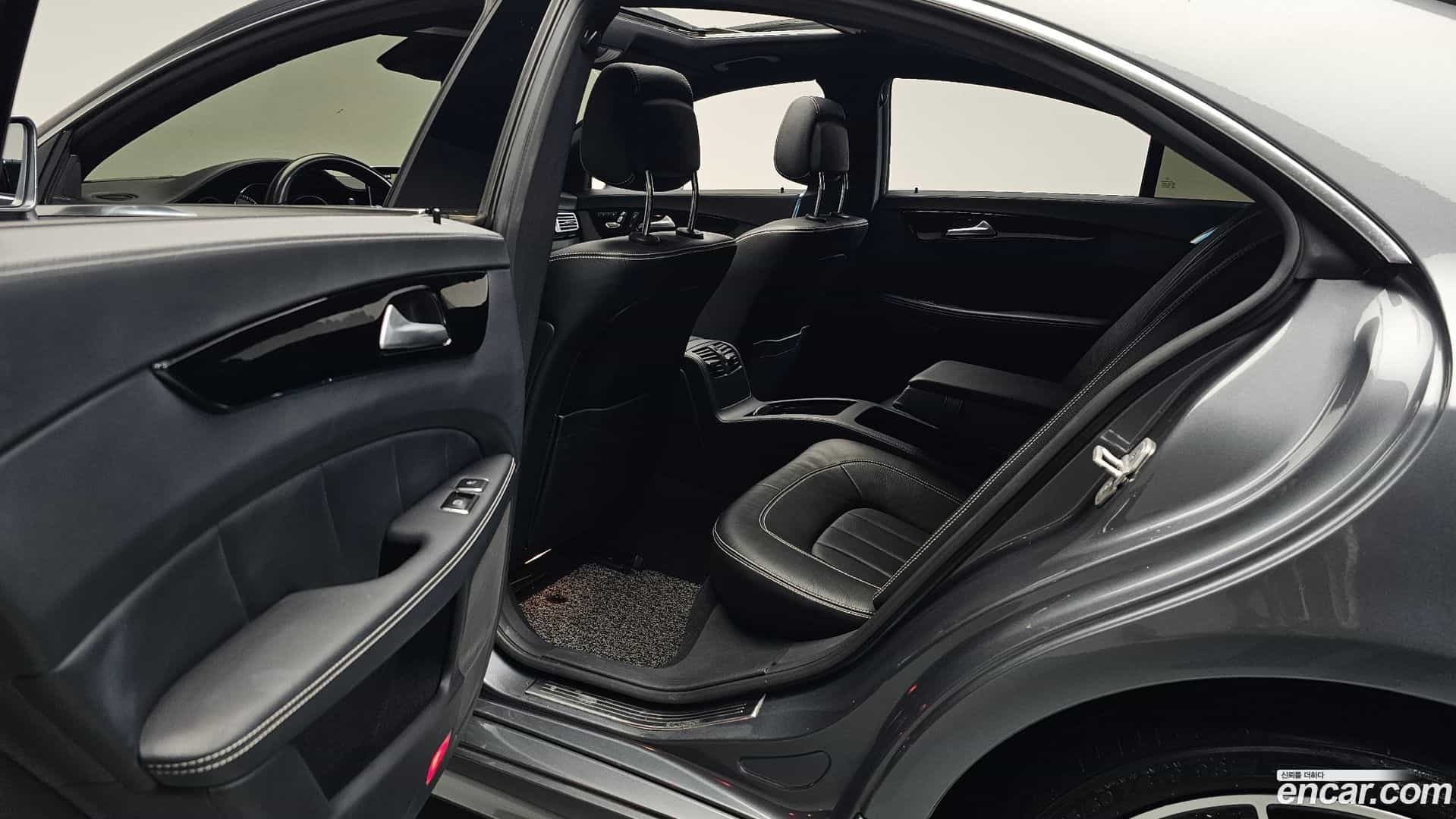 CLS-Class Mercedes-Benz 2017.8-OPTION-015