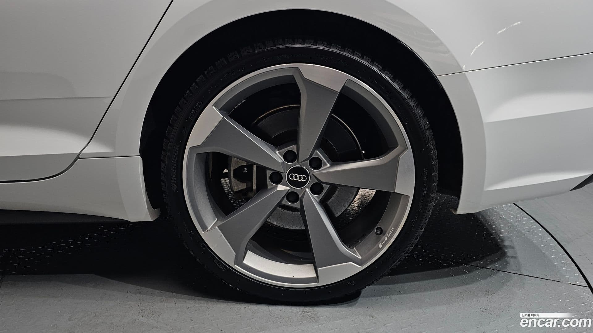 Main__Slider__Photo:A5 Audi 2019.9-20