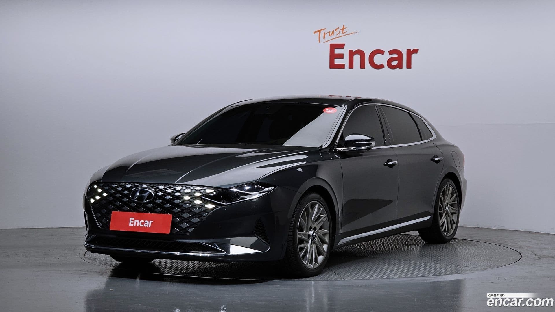 Main__Slider__Photo:Grandeur Hyundai 2020.2-0