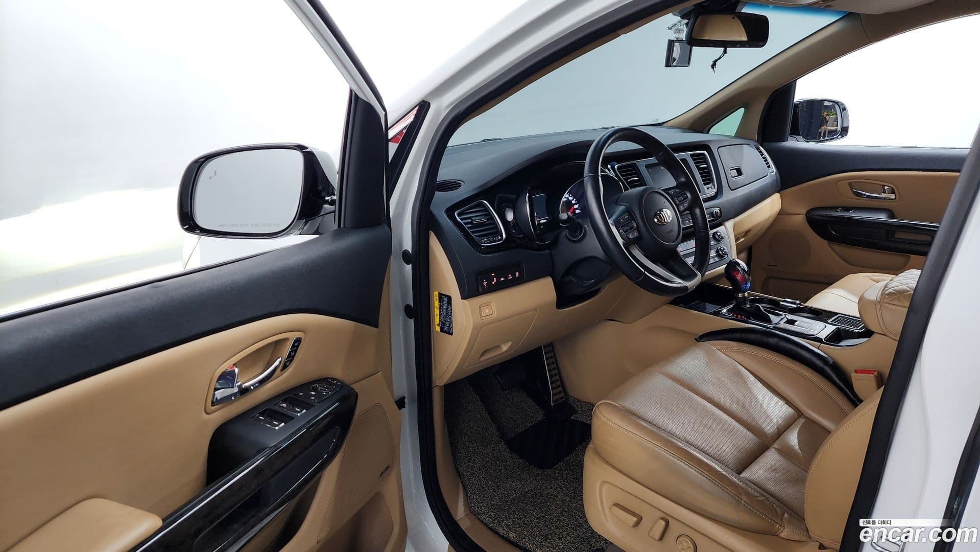 Main__Slider__Photo:Canival Kia 2018.8-9