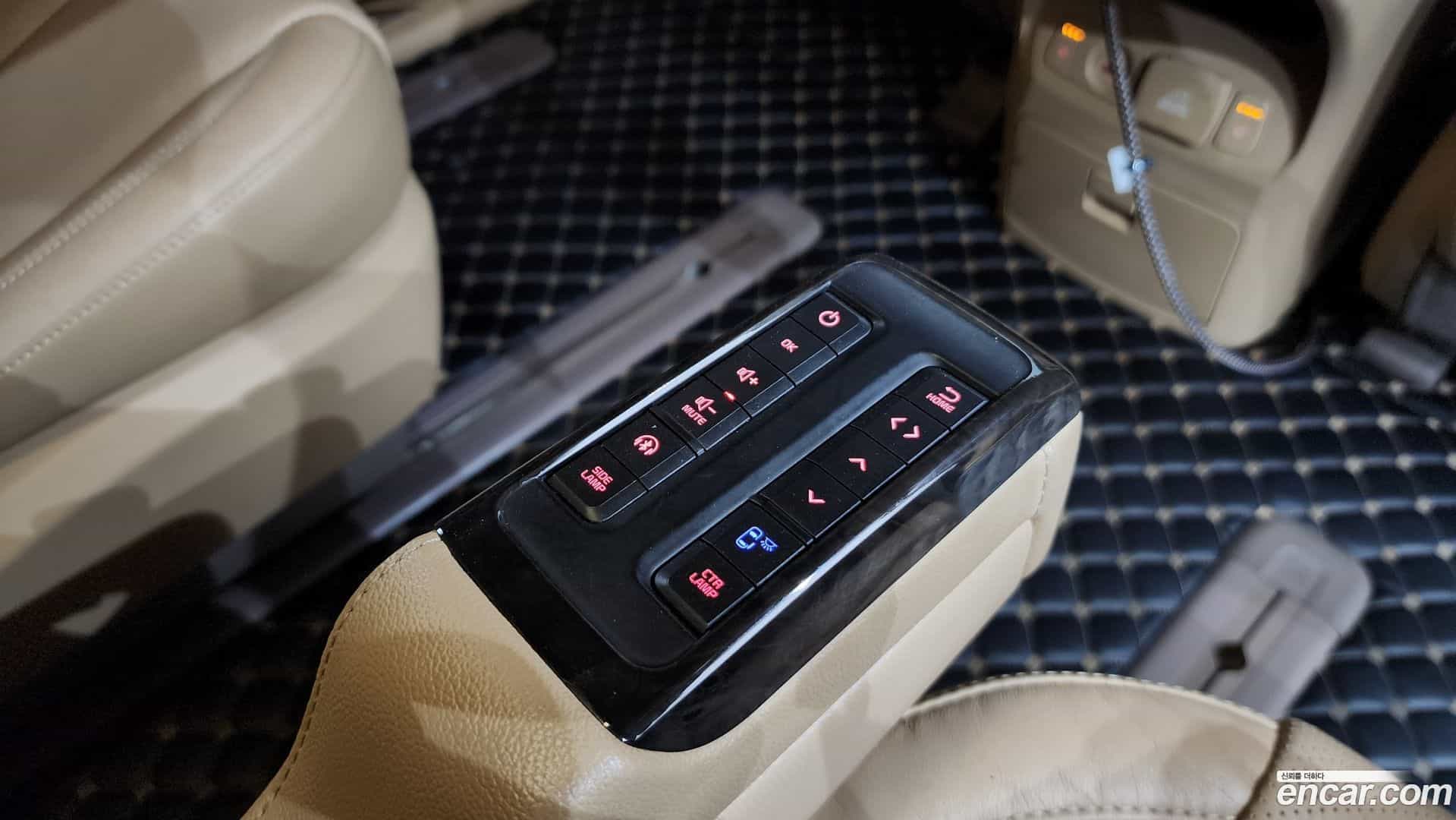 Canival Kia 2018.8-OPTION-041