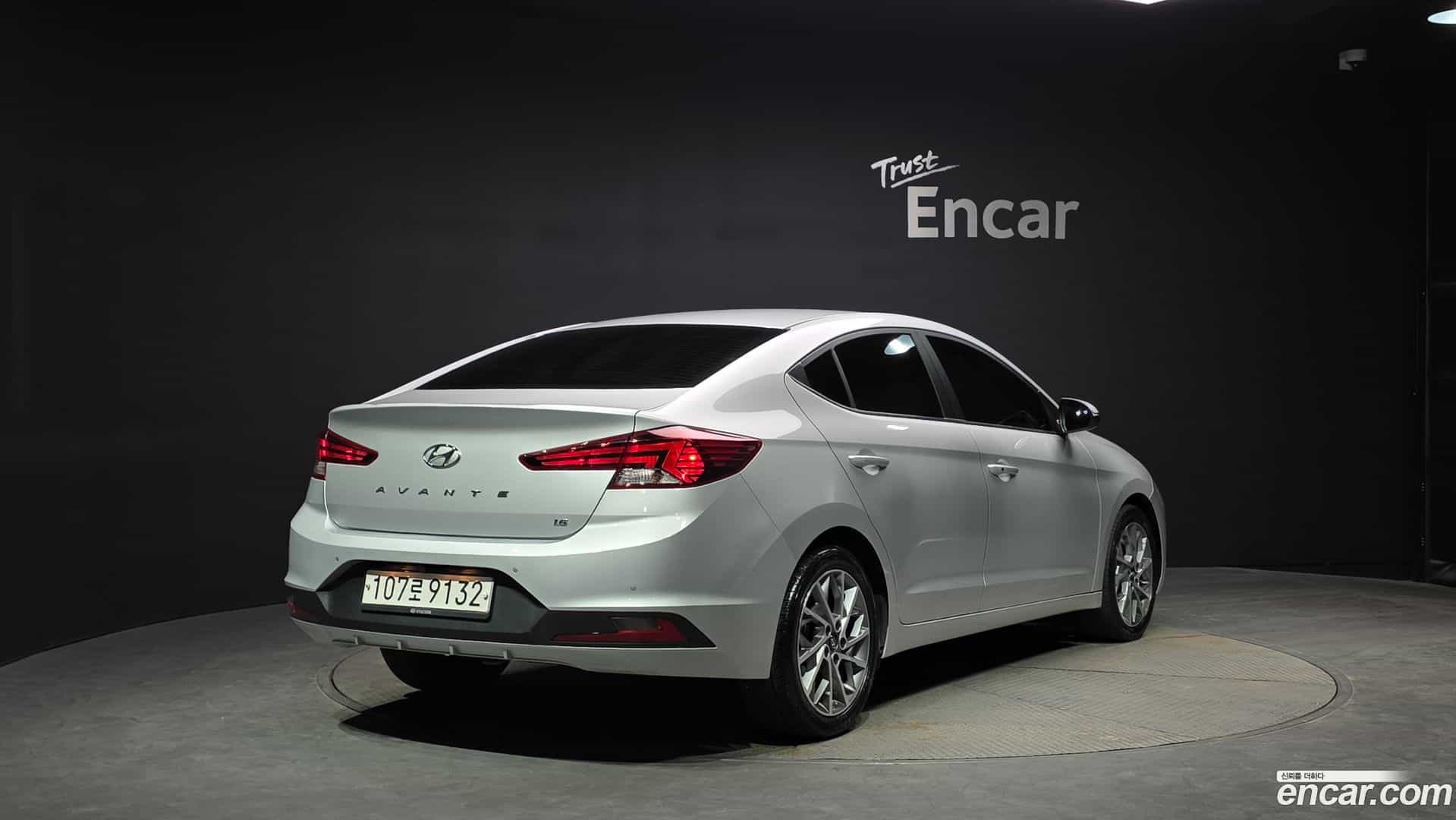 AVANTE Hyundai 2019.2-OUTER-002