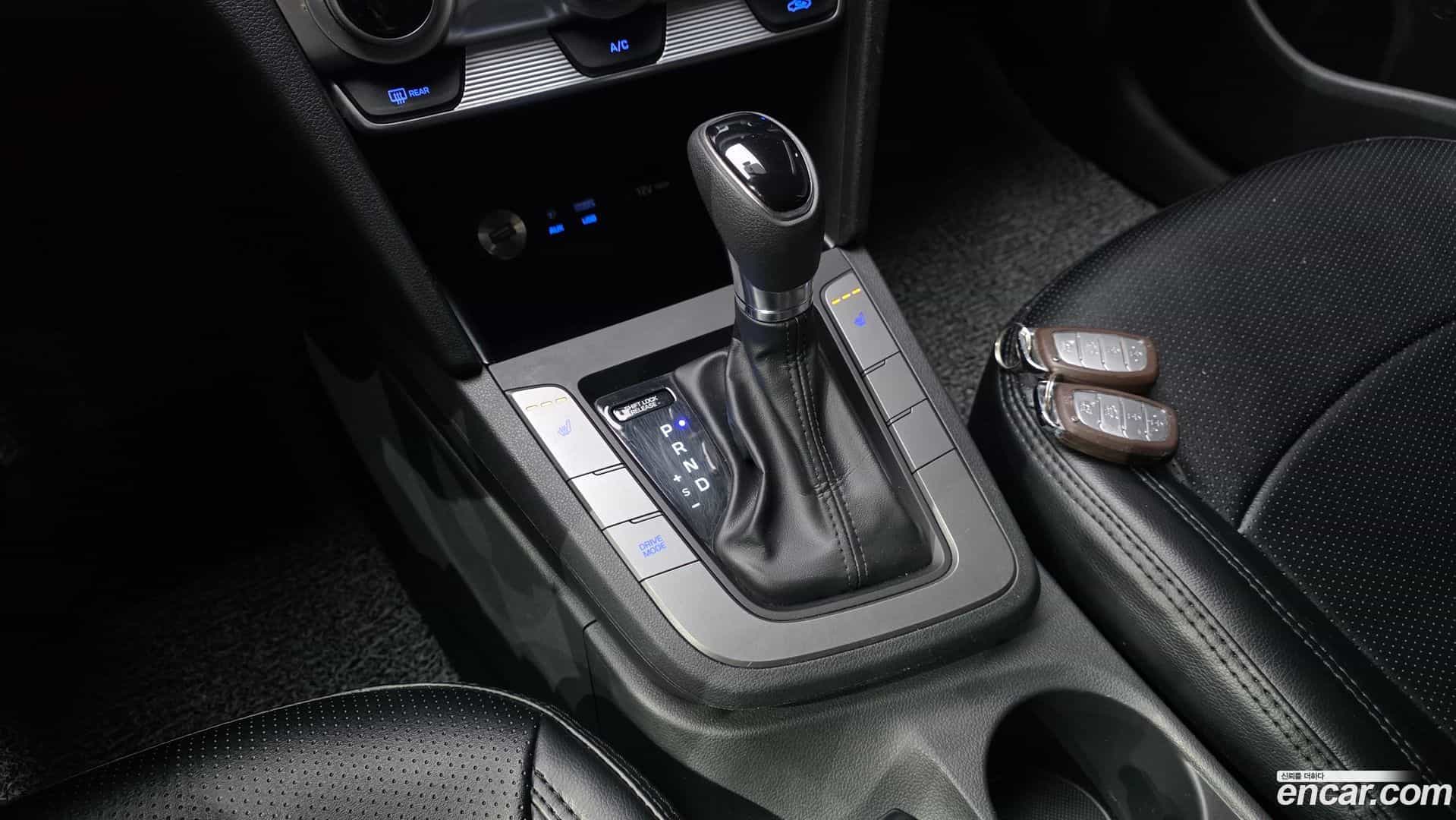 AVANTE Hyundai 2019.2-INNER-009