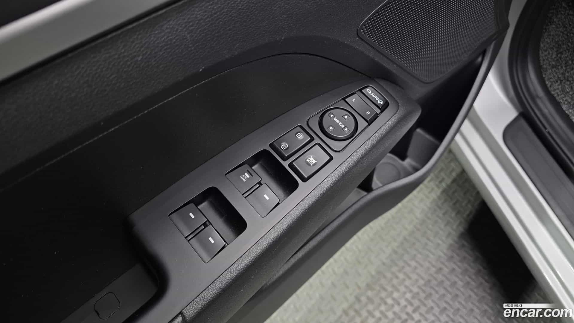 AVANTE Hyundai 2019.2-OPTION-040
