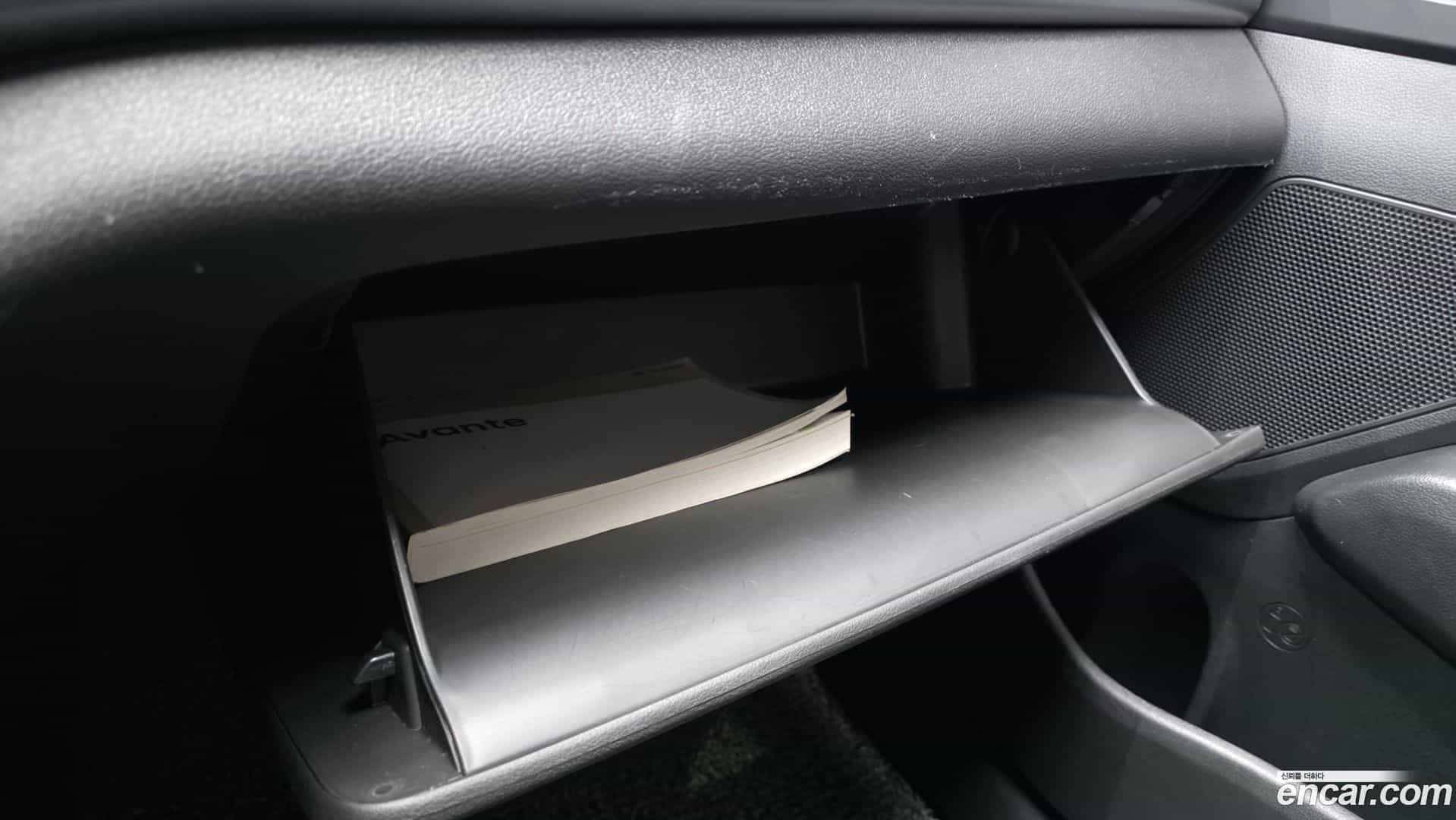 AVANTE Hyundai 2019.2-OPTION-041