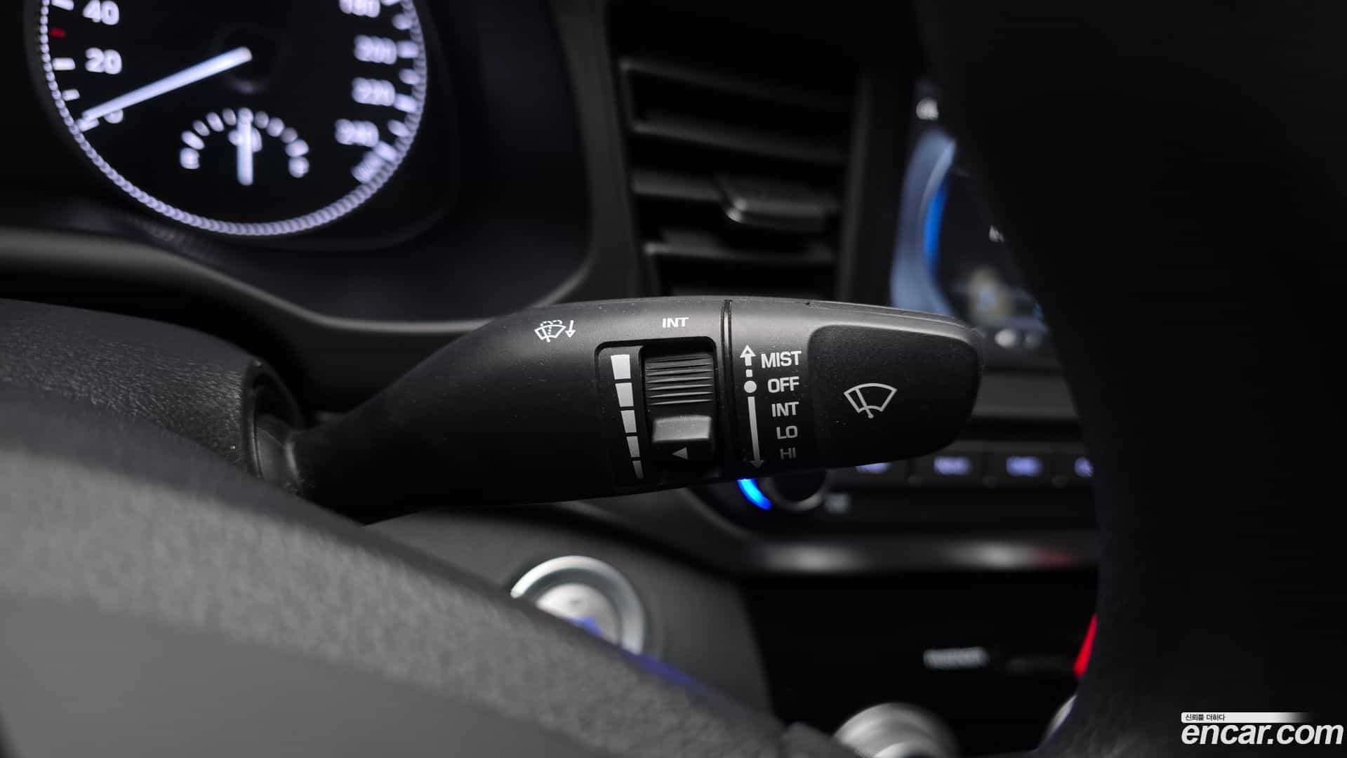 AVANTE Hyundai 2019.2-OPTION-042