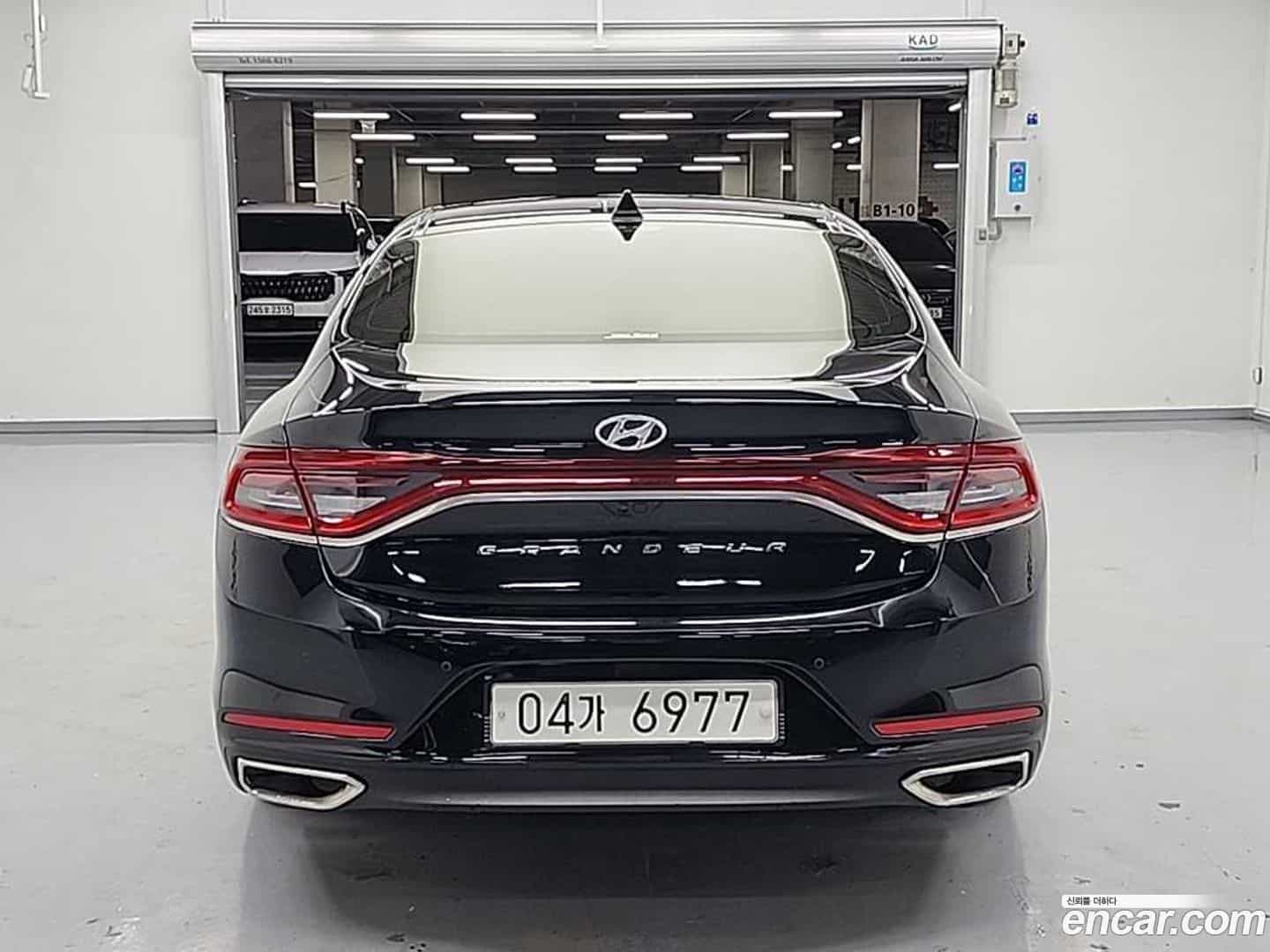 Grandeur Hyundai 2018.10-OUTER-003