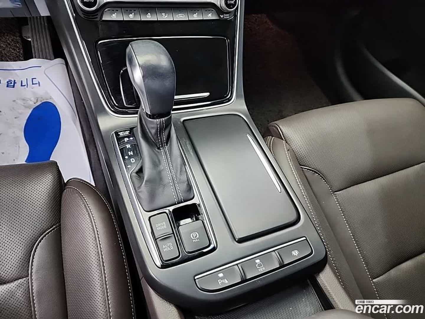 Grandeur Hyundai 2018.10-INNER-008