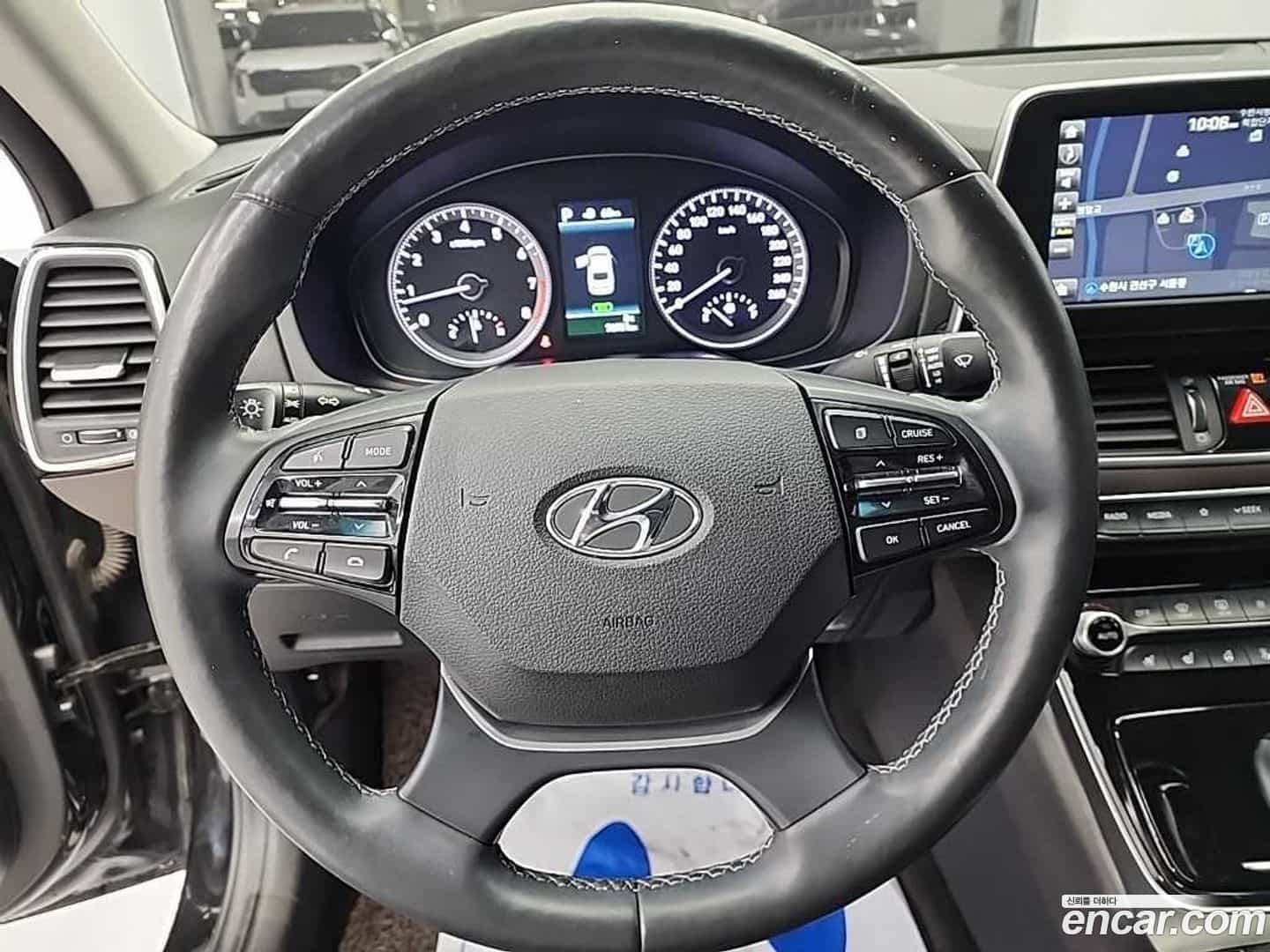 Grandeur Hyundai 2018.10-INNER-009