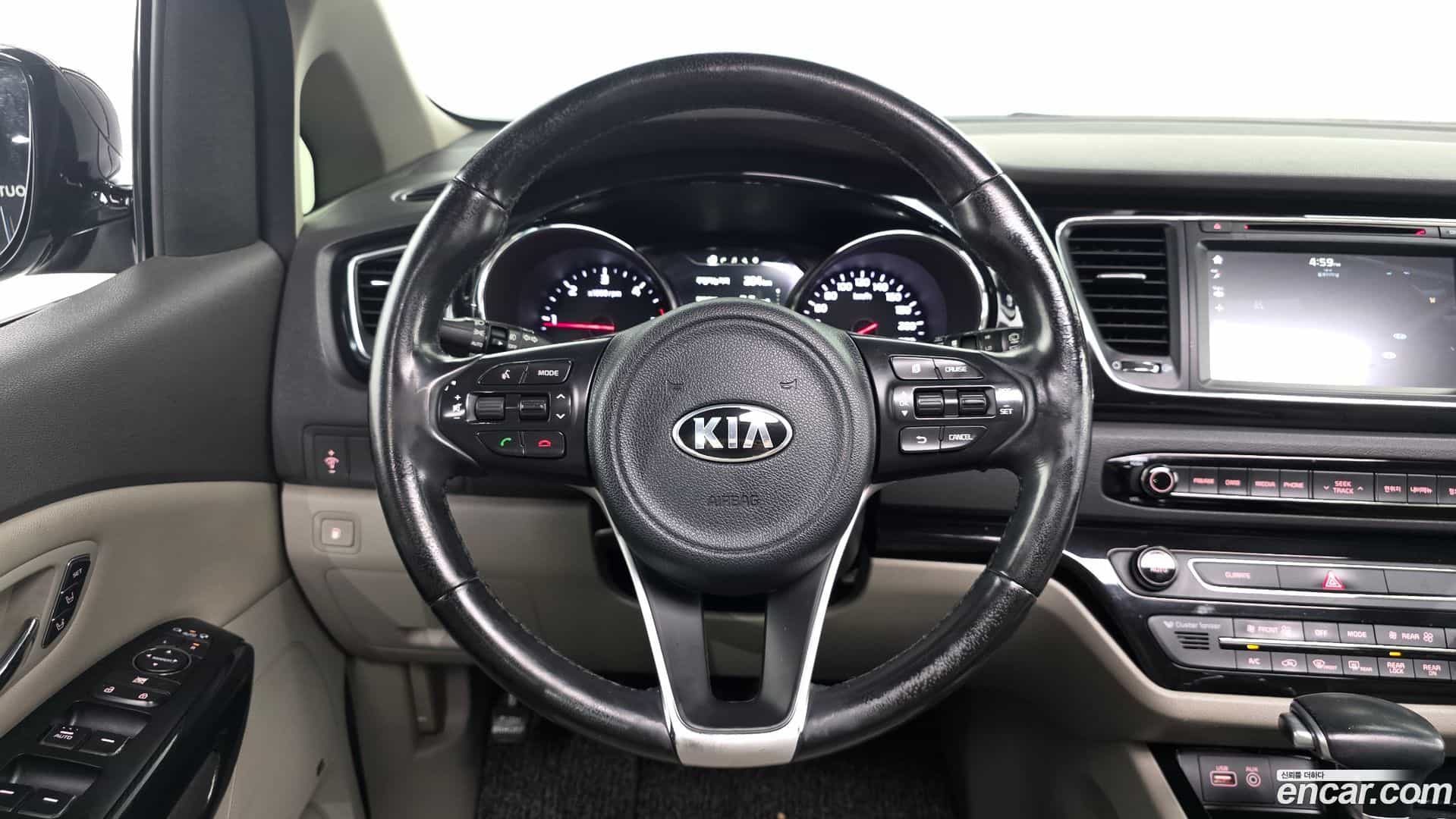 Canival Kia 2016.8-OPTION-016