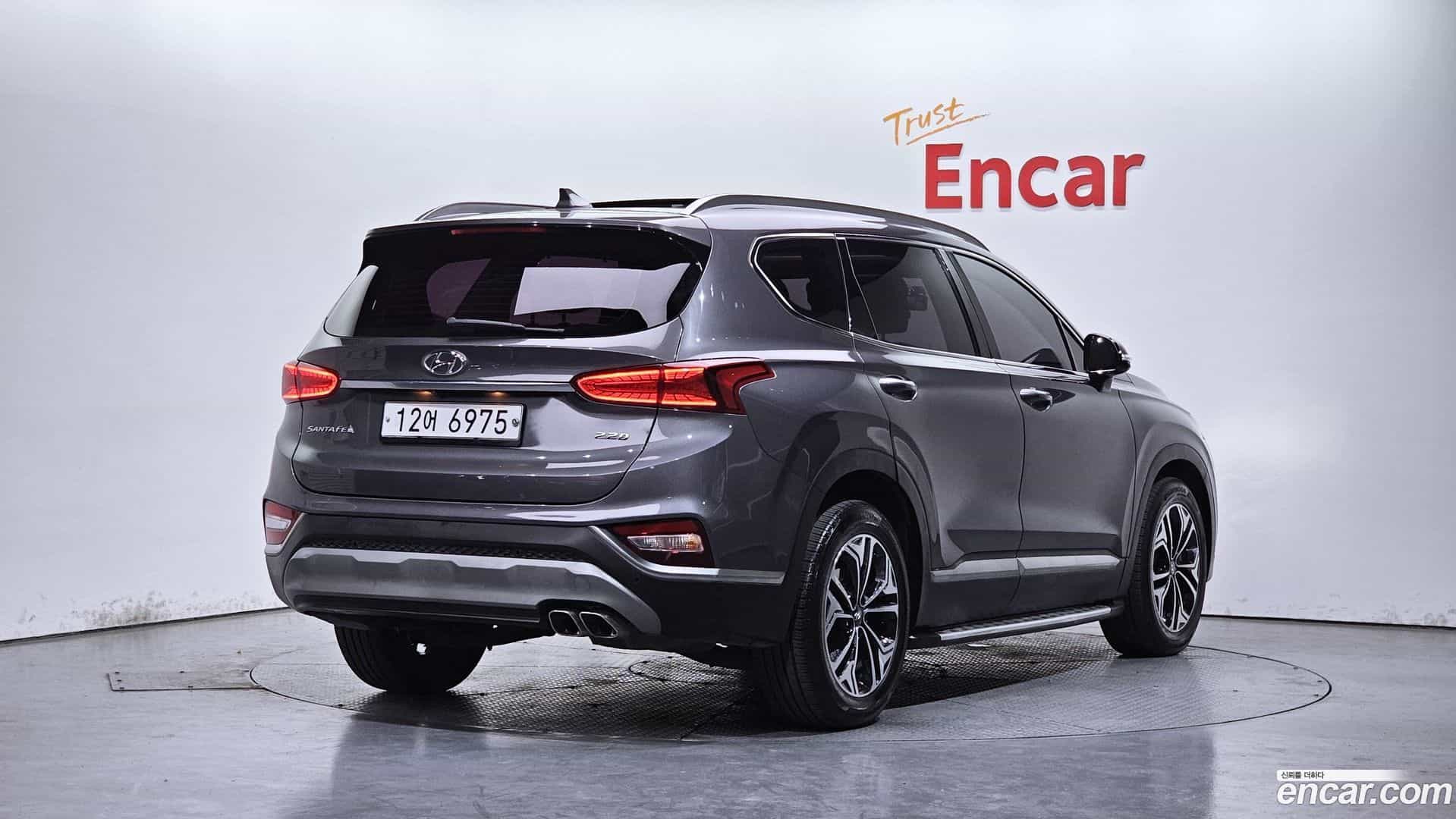 Santafe Hyundai 2018.4-OUTER-002