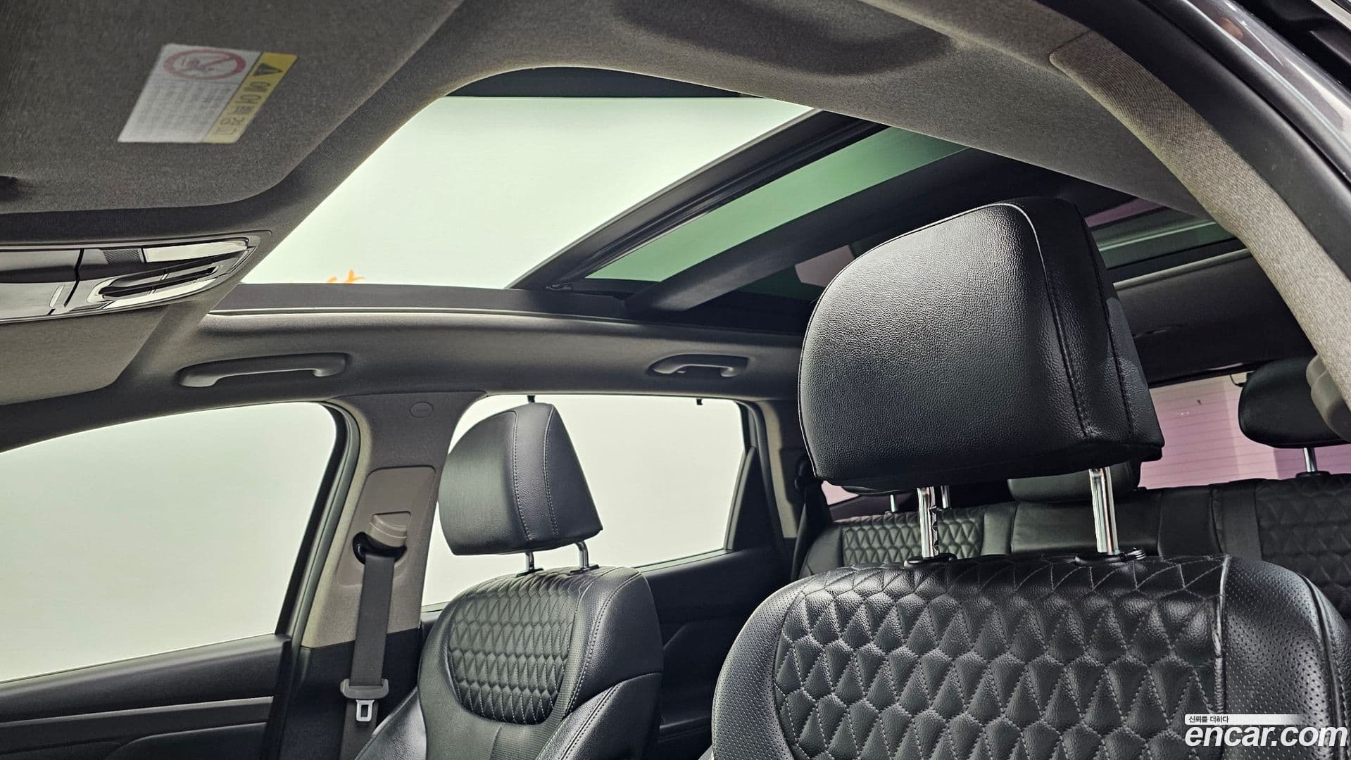 Main__Slider__Photo:Santafe Hyundai 2018.4-18
