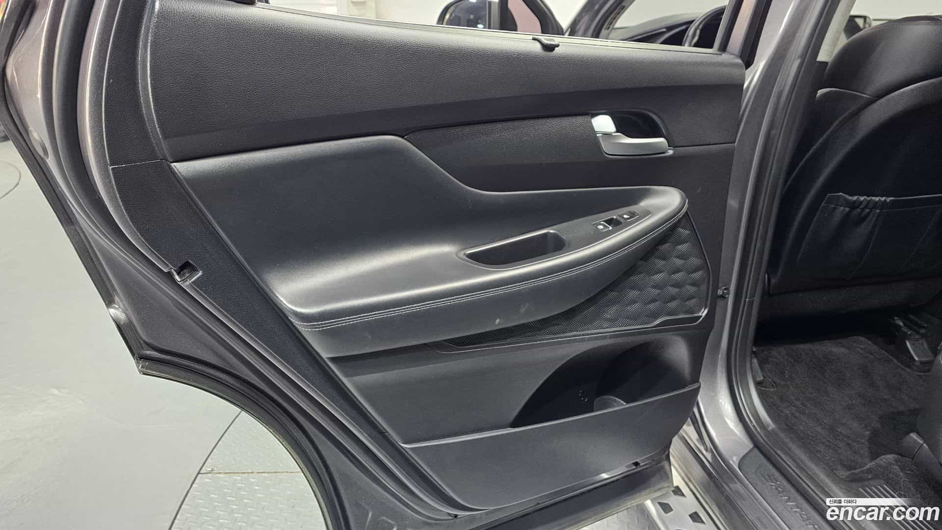 Santafe Hyundai 2018.4-INNER-035
