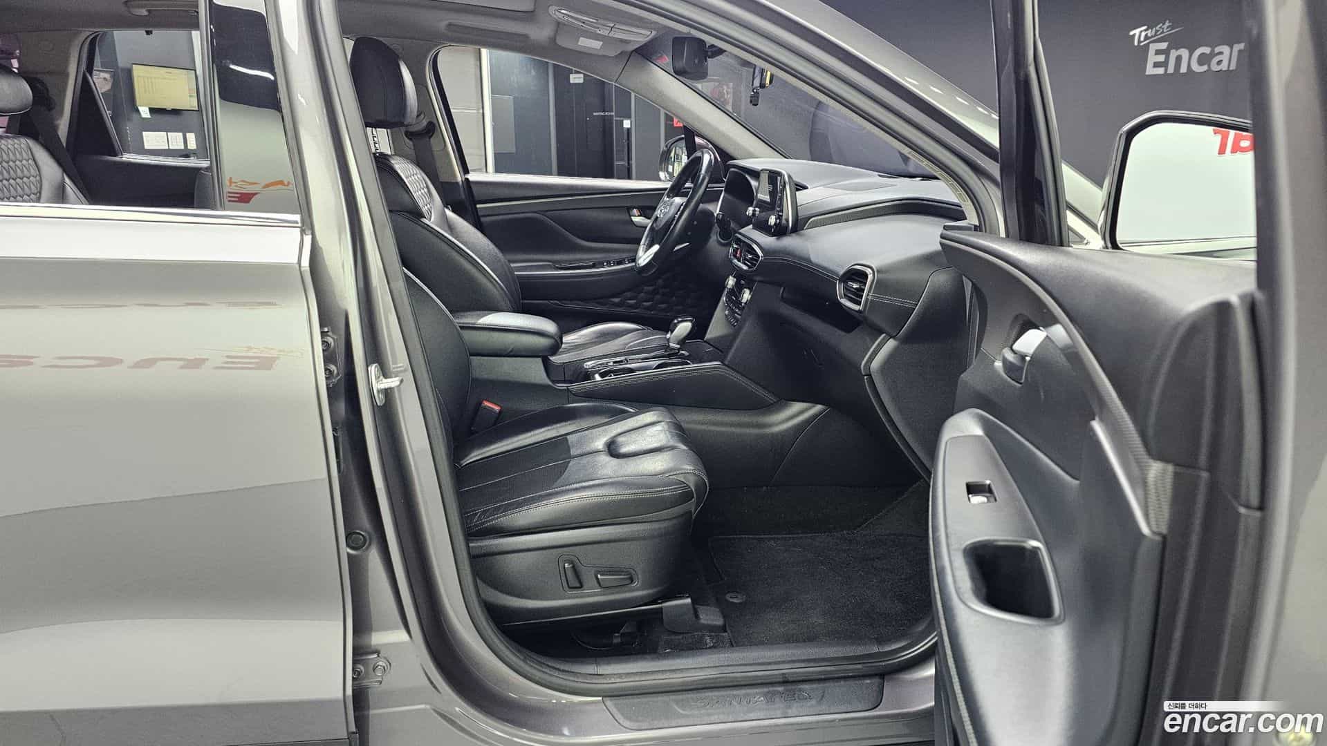 Santafe Hyundai 2018.4-INNER-036