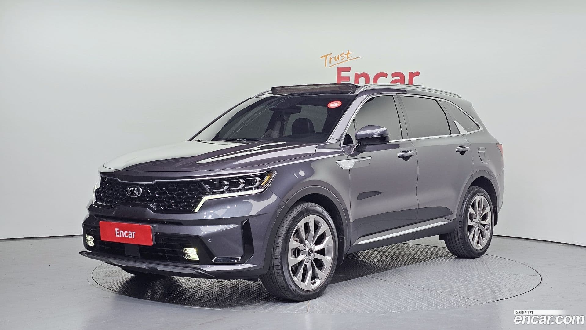 Main__Slider__Photo:Sorento Kia 2020.6-0