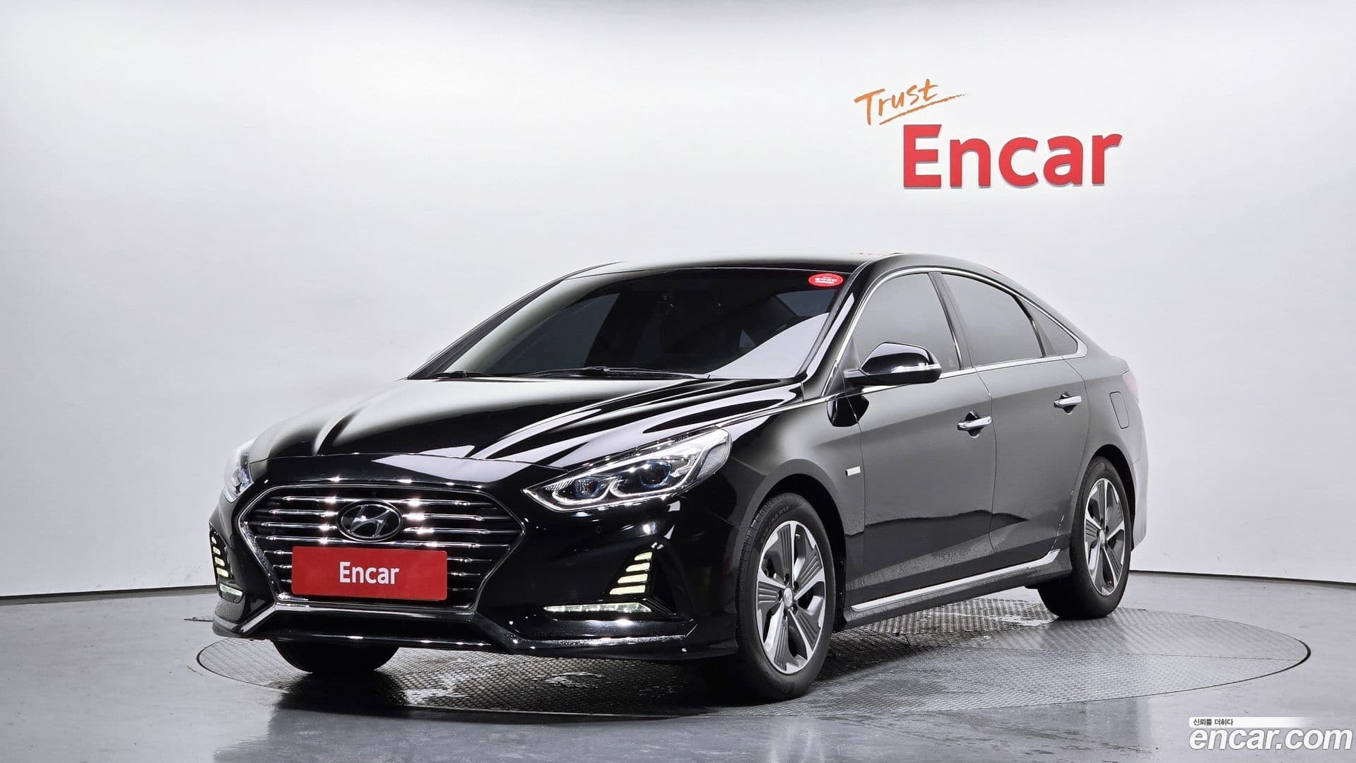 Main__Slider__Photo:Sonata Hyundai 2017.8-0