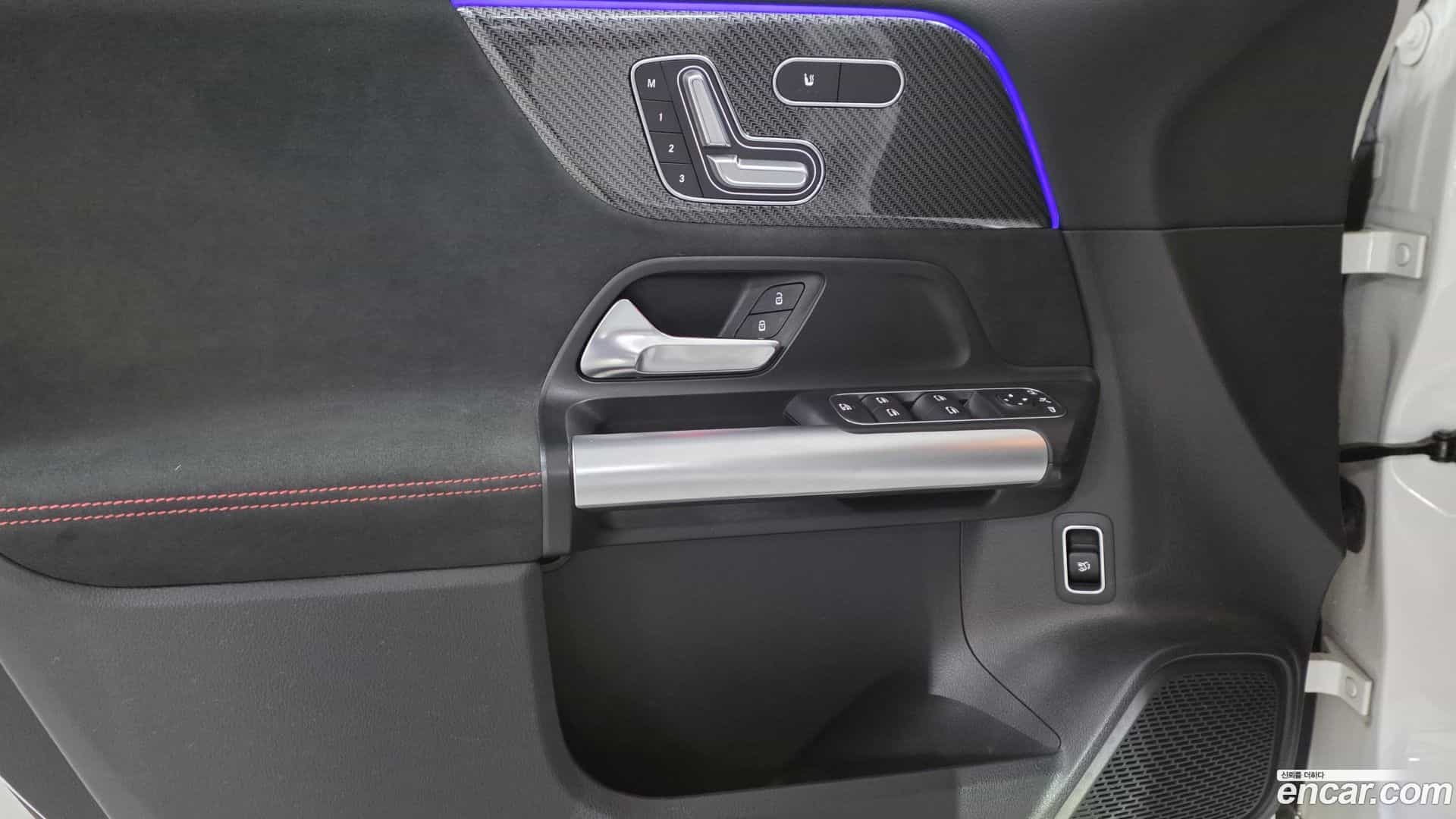 GLA-Class Mercedes-Benz 2023.0-OPTION-019