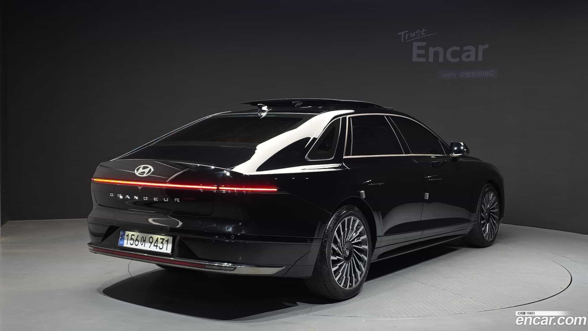 Grandeur Hyundai 2023.2-OUTER-002