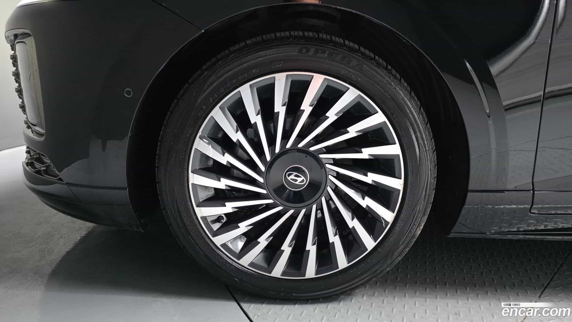 Grandeur Hyundai 2023.2-OUTER-005