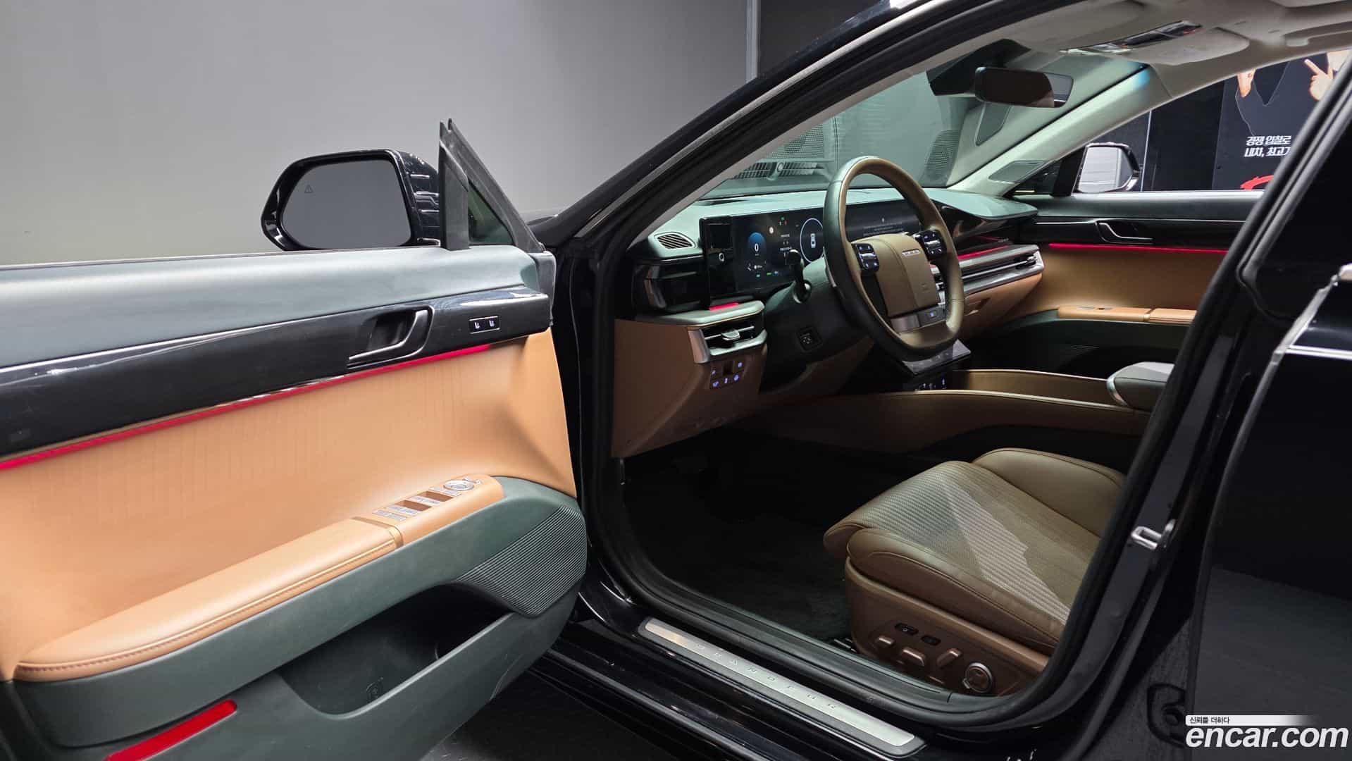 Grandeur Hyundai 2023.2-INNER-010