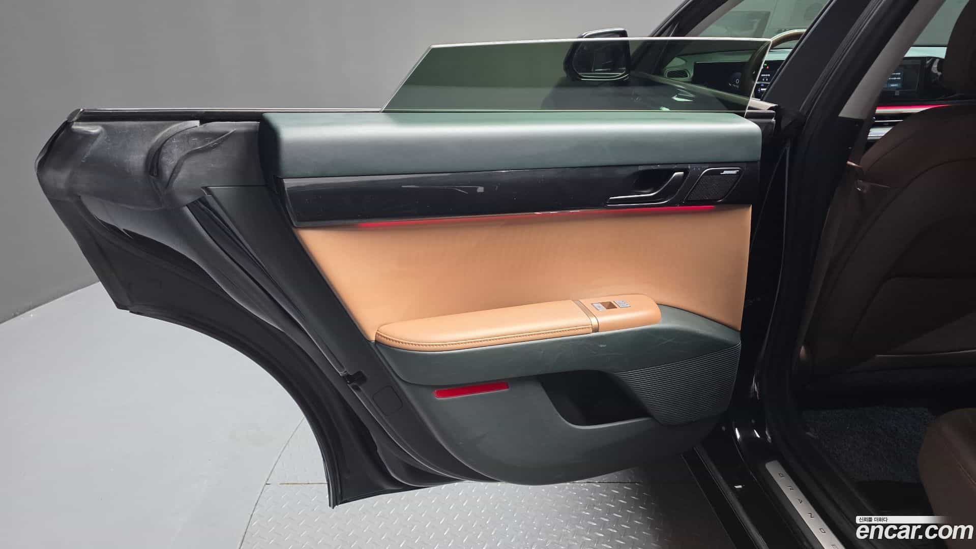 Grandeur Hyundai 2023.2-INNER-035