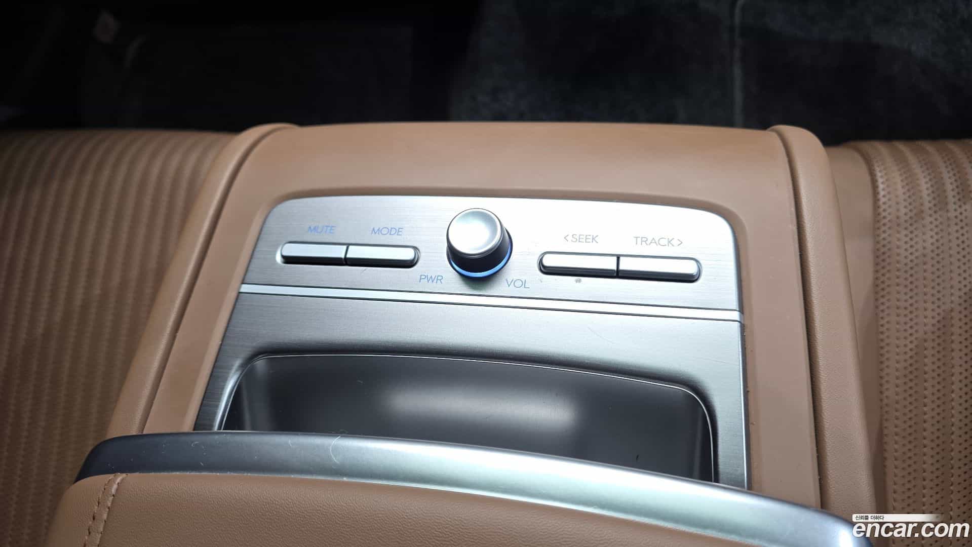 Grandeur Hyundai 2023.2-OPTION-047