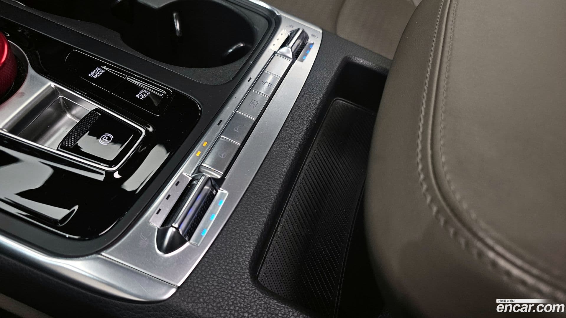 Main__Slider__Photo:Canival Kia 2024.6-32