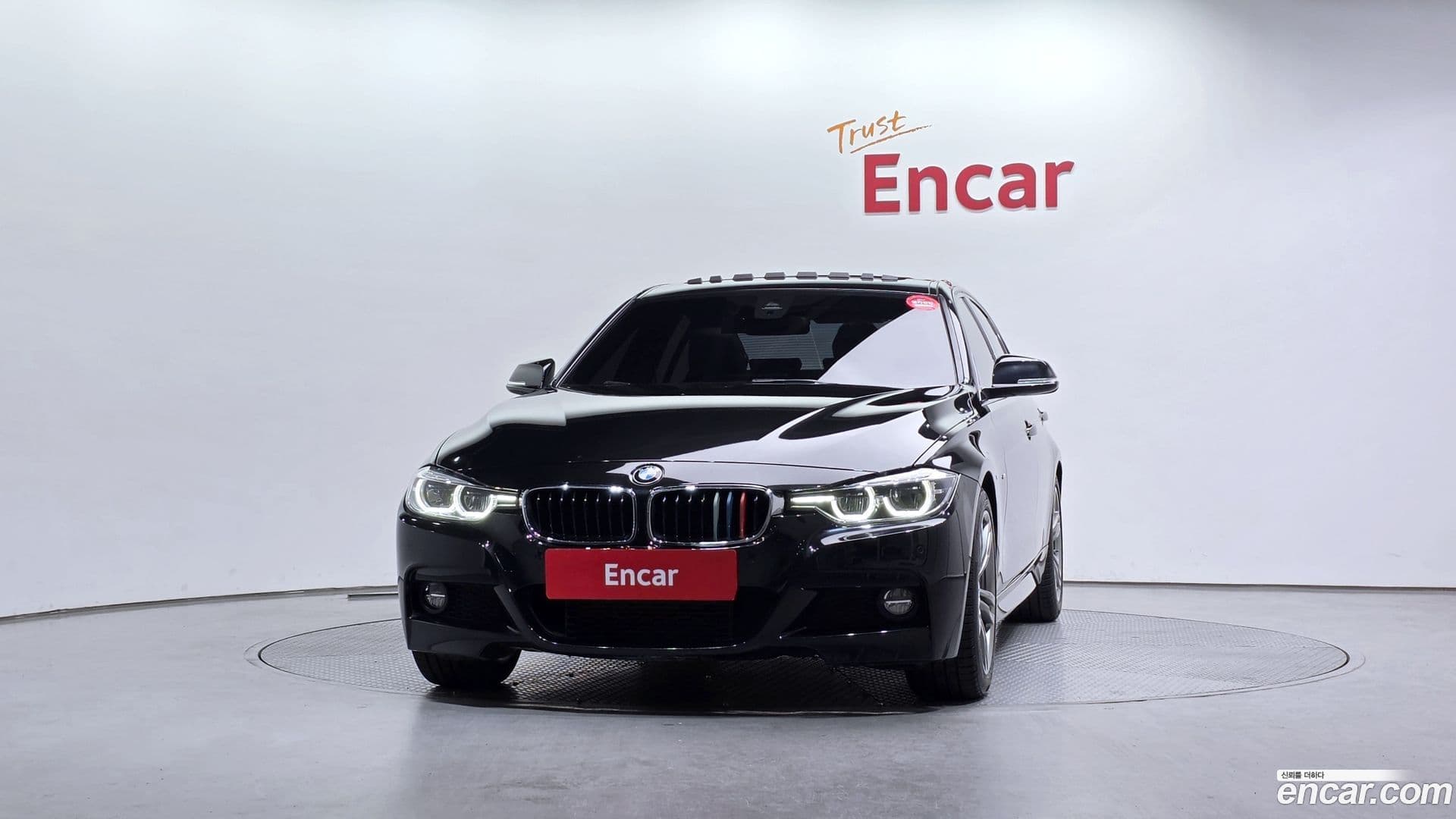 Main__Slider__Photo:3-Series BMW 2018.3-2