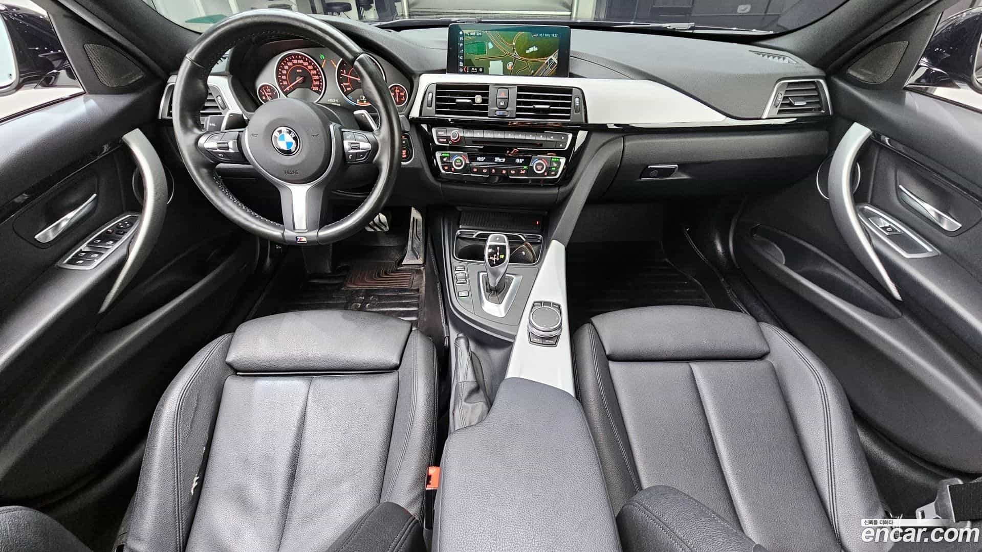 3-Series BMW 2018.3-INNER-007