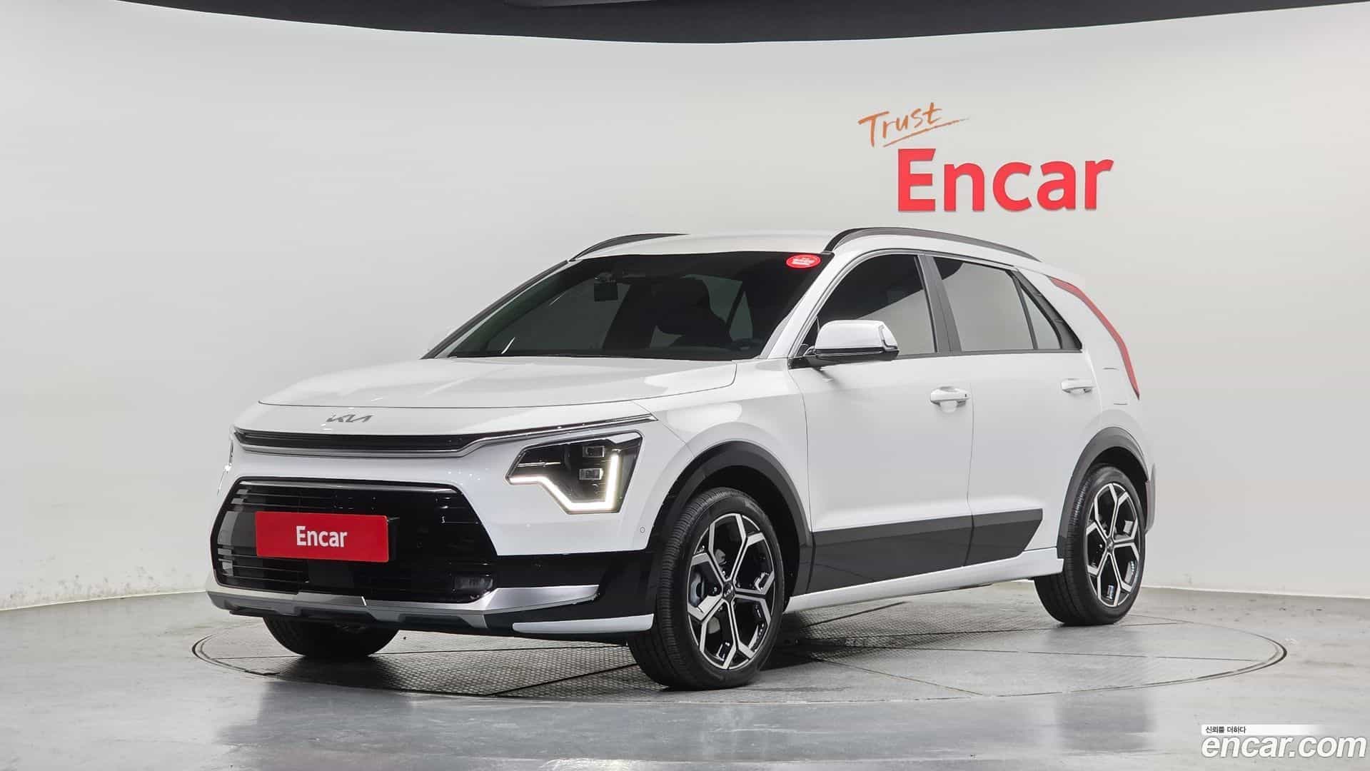 Niro Kia 2025.10-OUTER-001