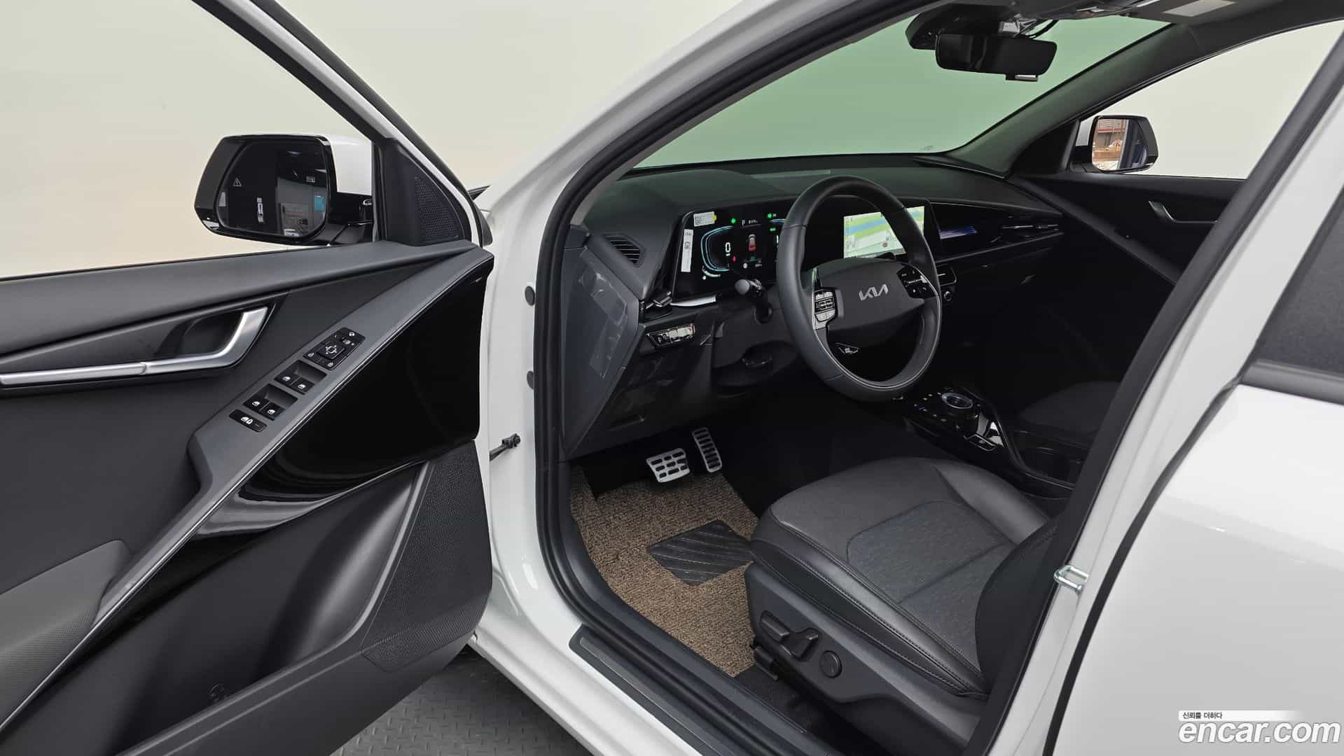 Niro Kia 2025.10-INNER-010