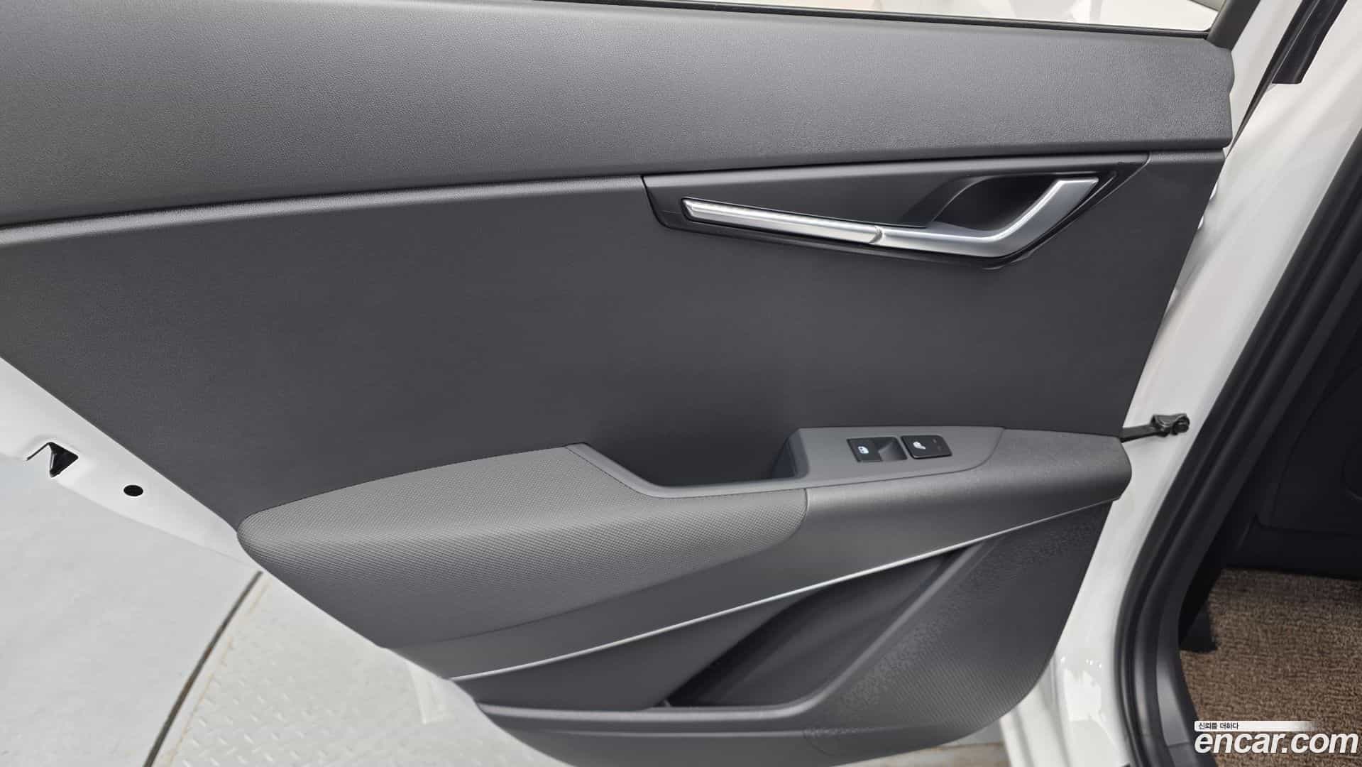 Niro Kia 2025.10-INNER-035