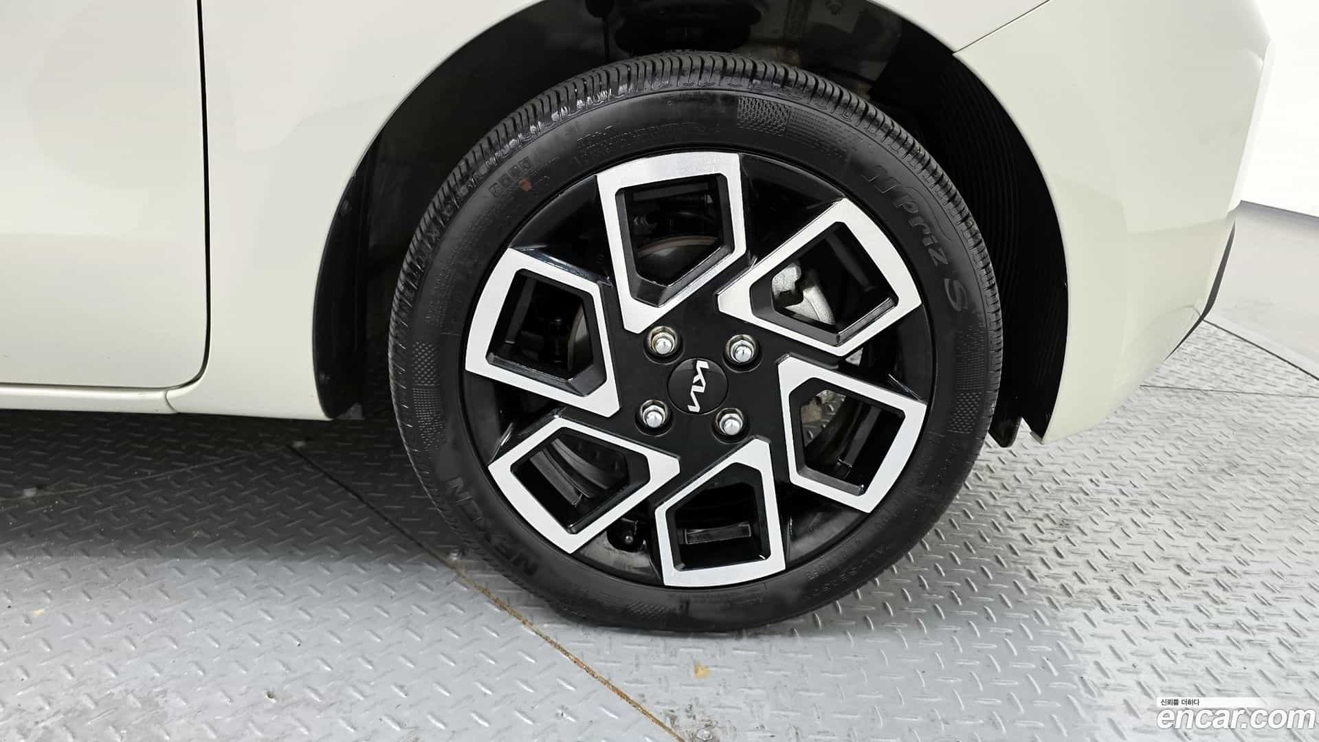 RAY Kia 2024.2-OUTER-031