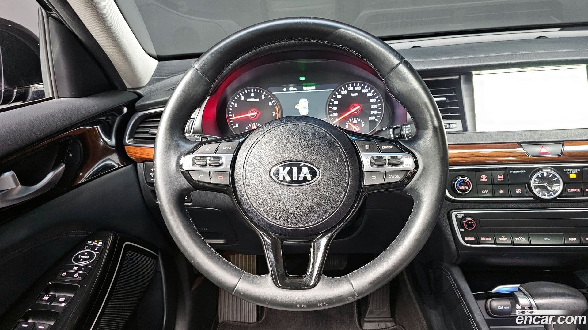 Main__Slider__Photo:K7 Kia 2017.5-11