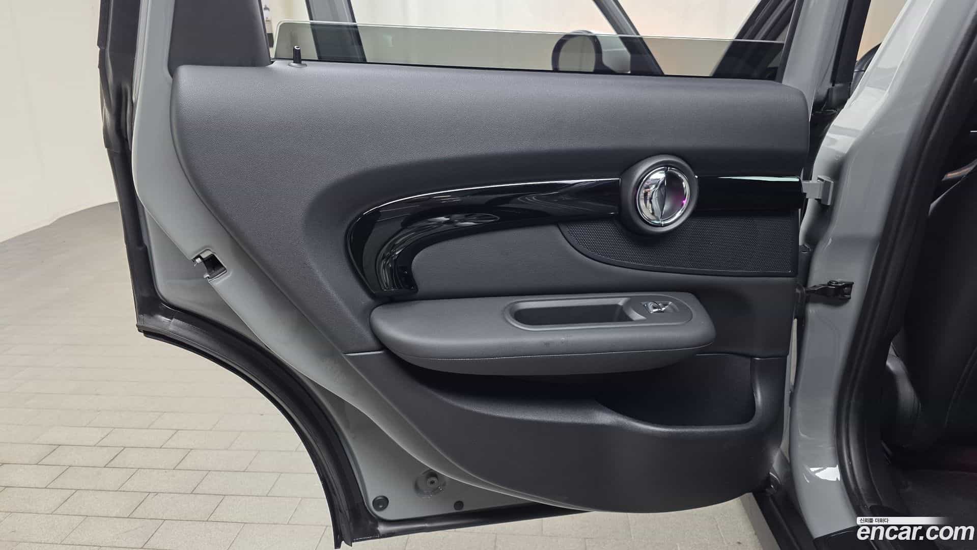 Clubman Mini 2022.4-INNER-035