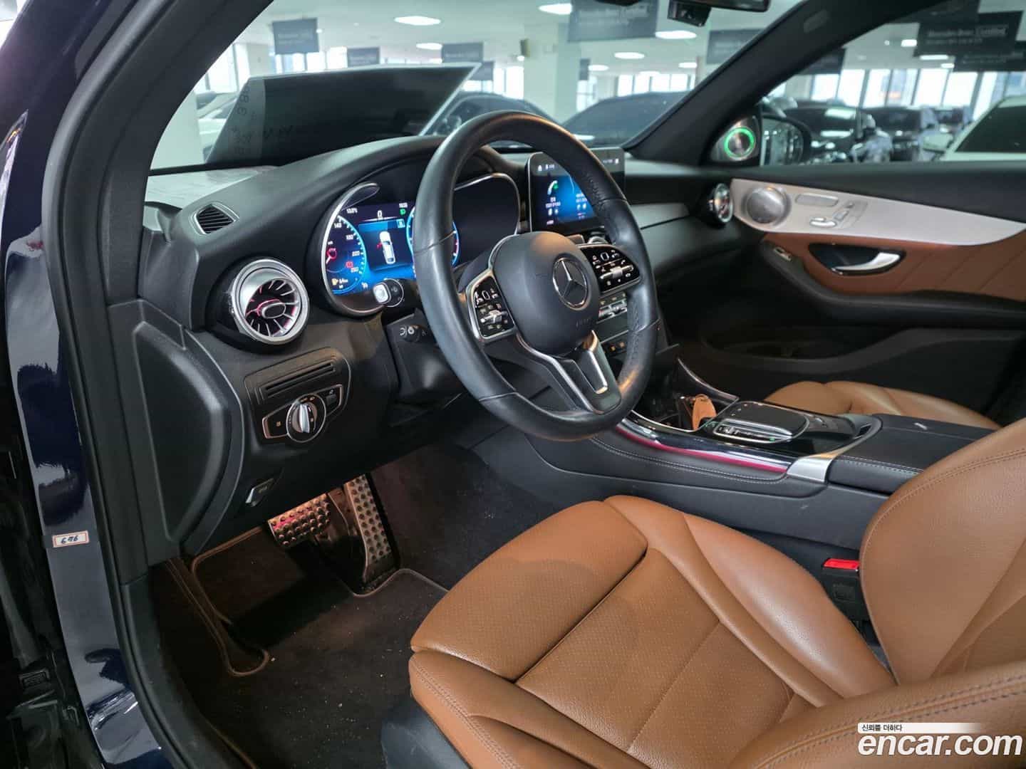 GLC-Class Mercedes-Benz 2020.9-INNER-009