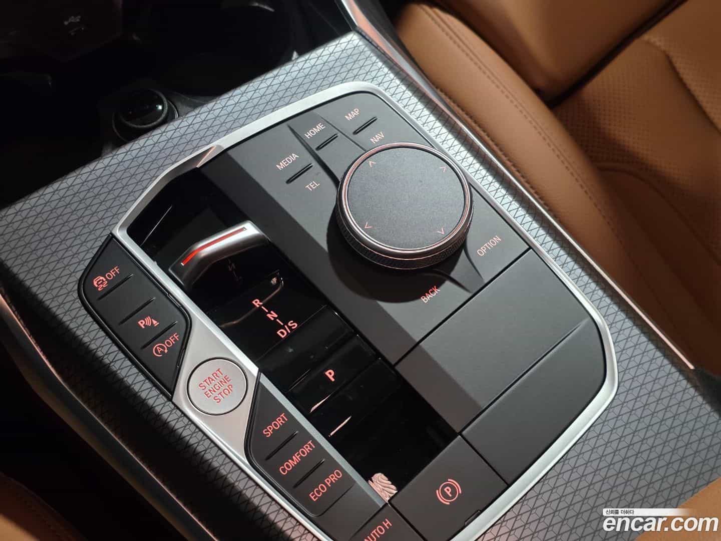 3-Series BMW 2025.6-INNER-009