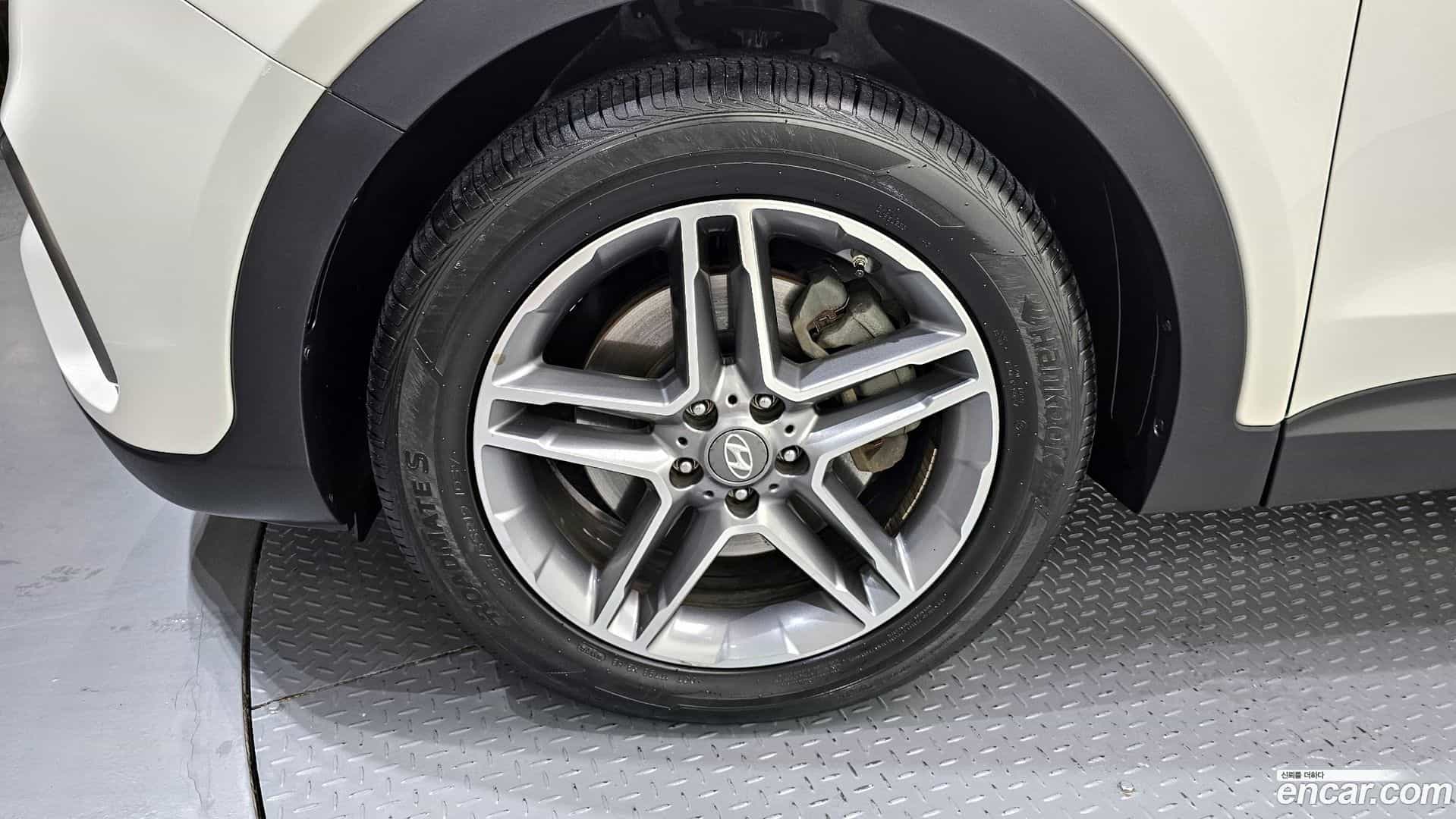 Maxcruz Hyundai 2016.0-OUTER-005