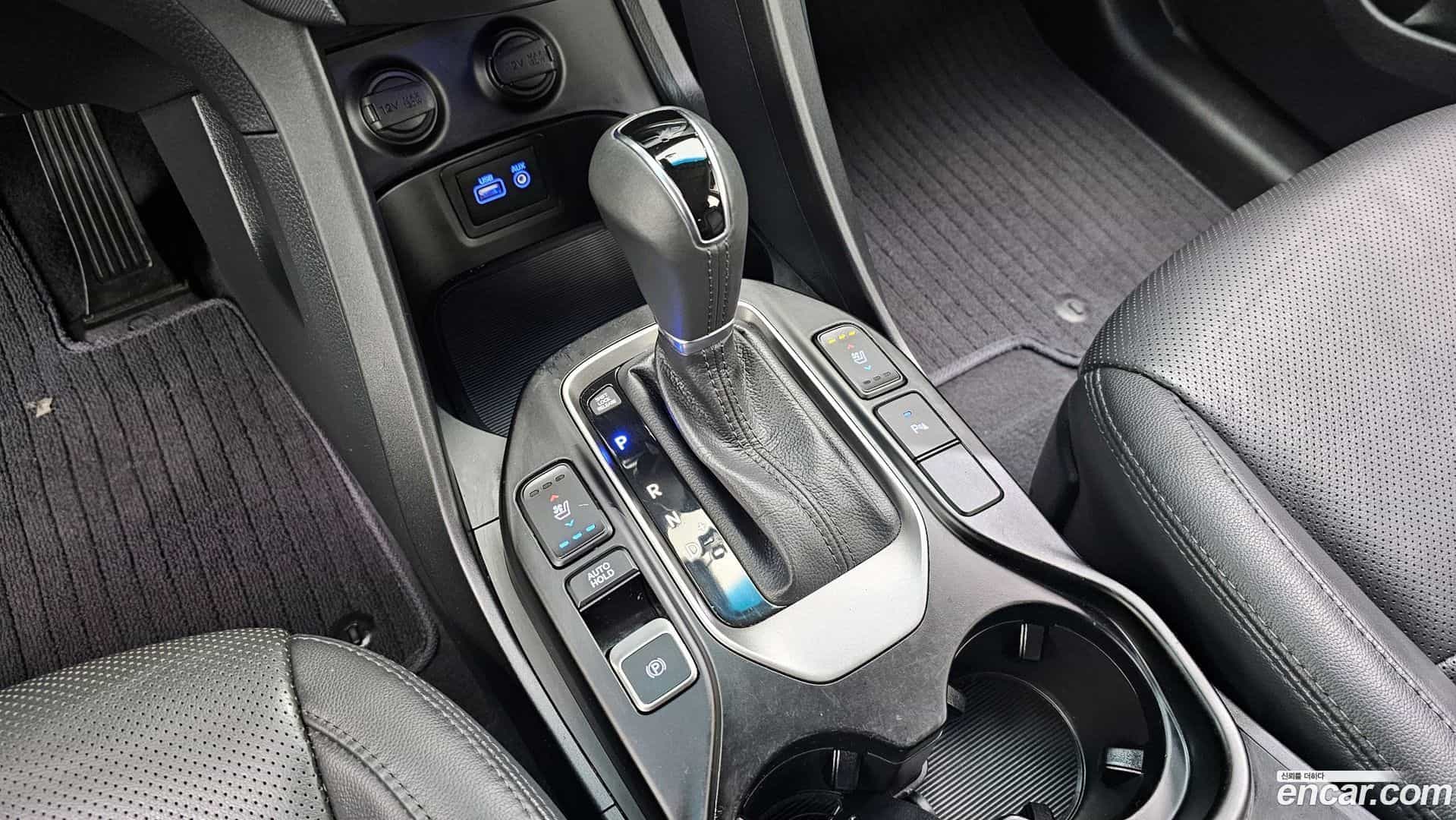 Maxcruz Hyundai 2016.0-INNER-009