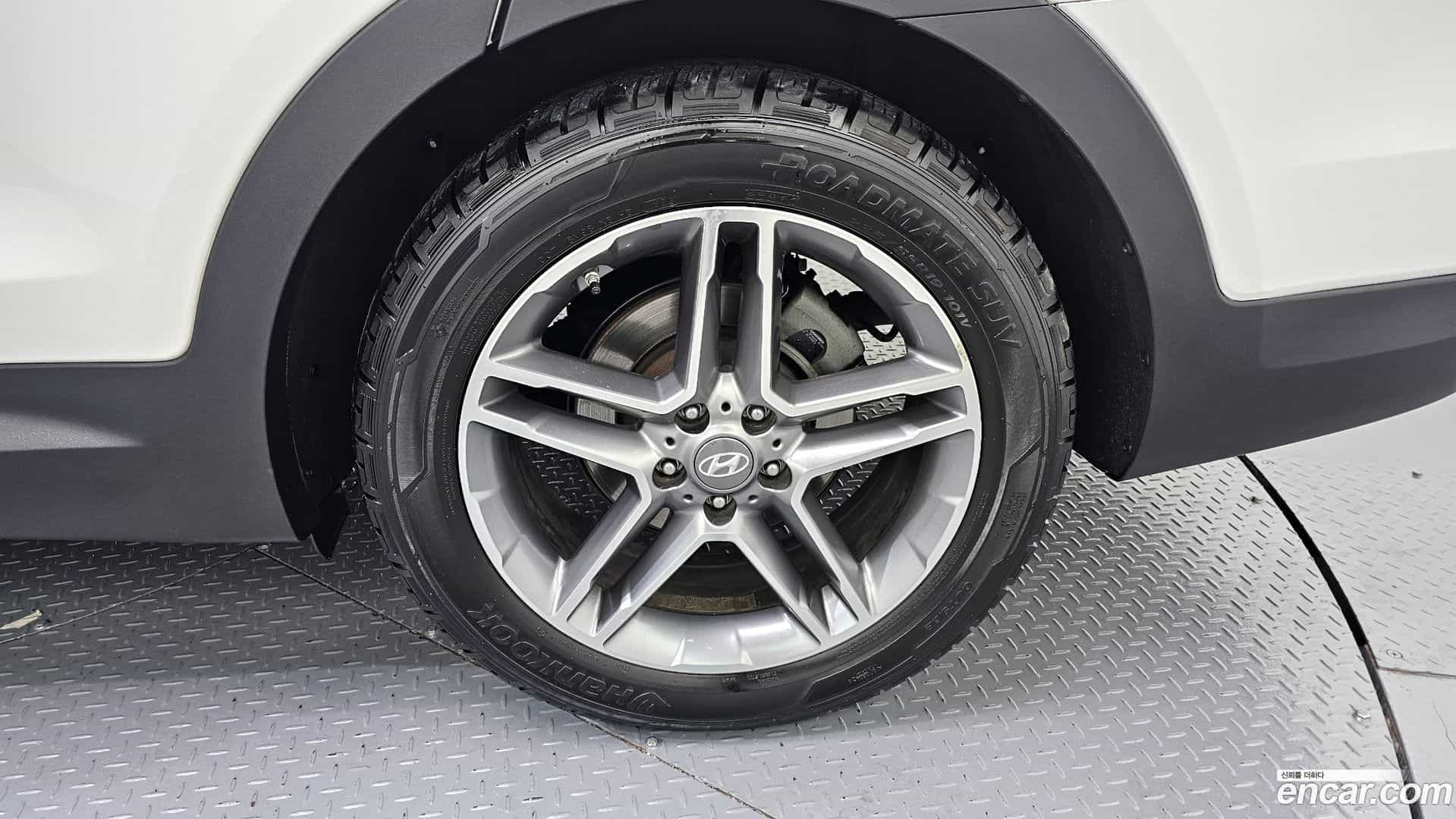 Maxcruz Hyundai 2016.0-OUTER-031