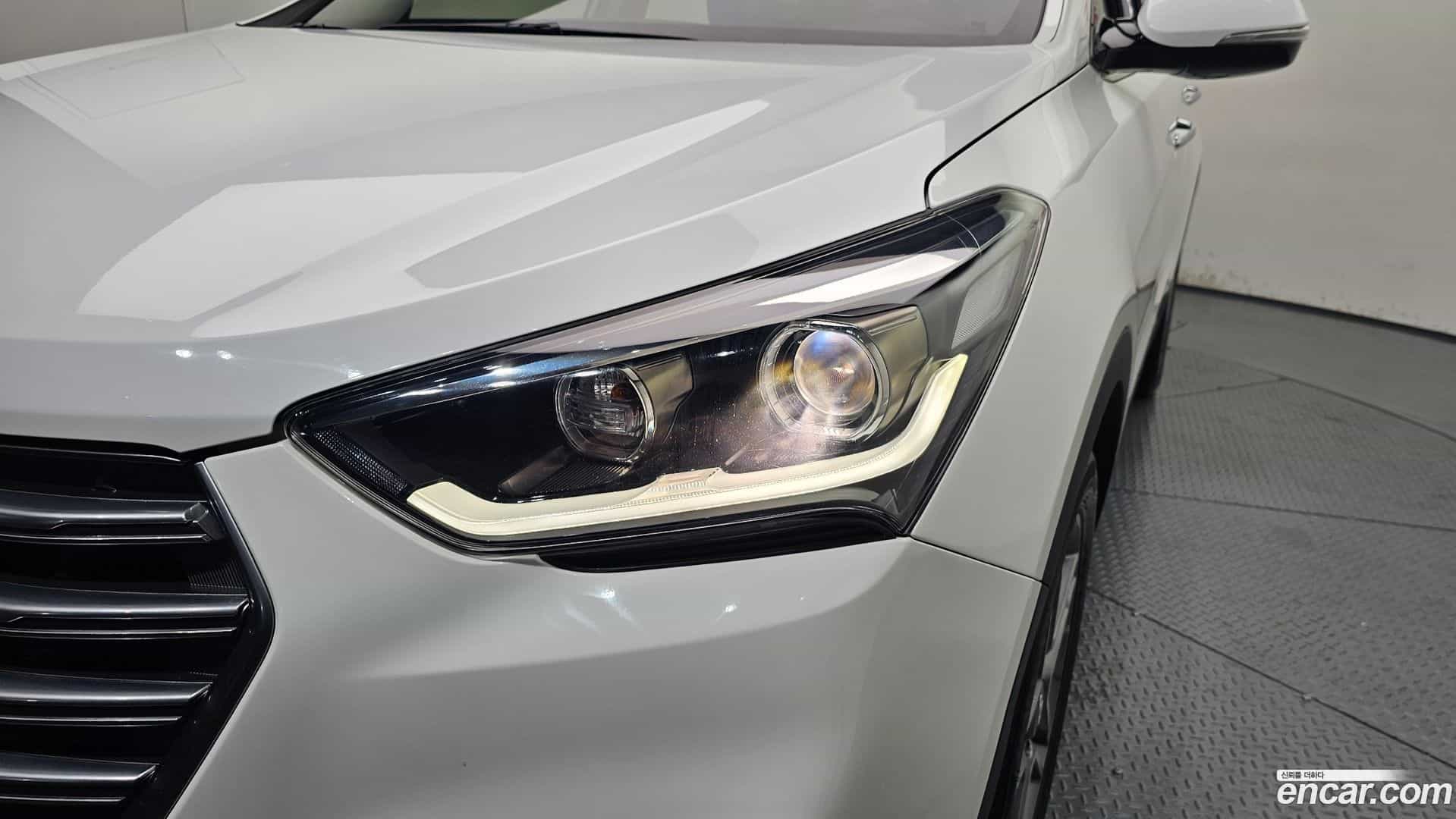 Maxcruz Hyundai 2016.0-OUTER-032